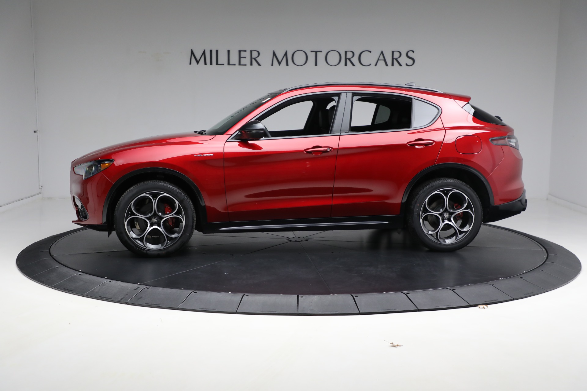 New-2024-Alfa-Romeo-Stelvio-Veloce