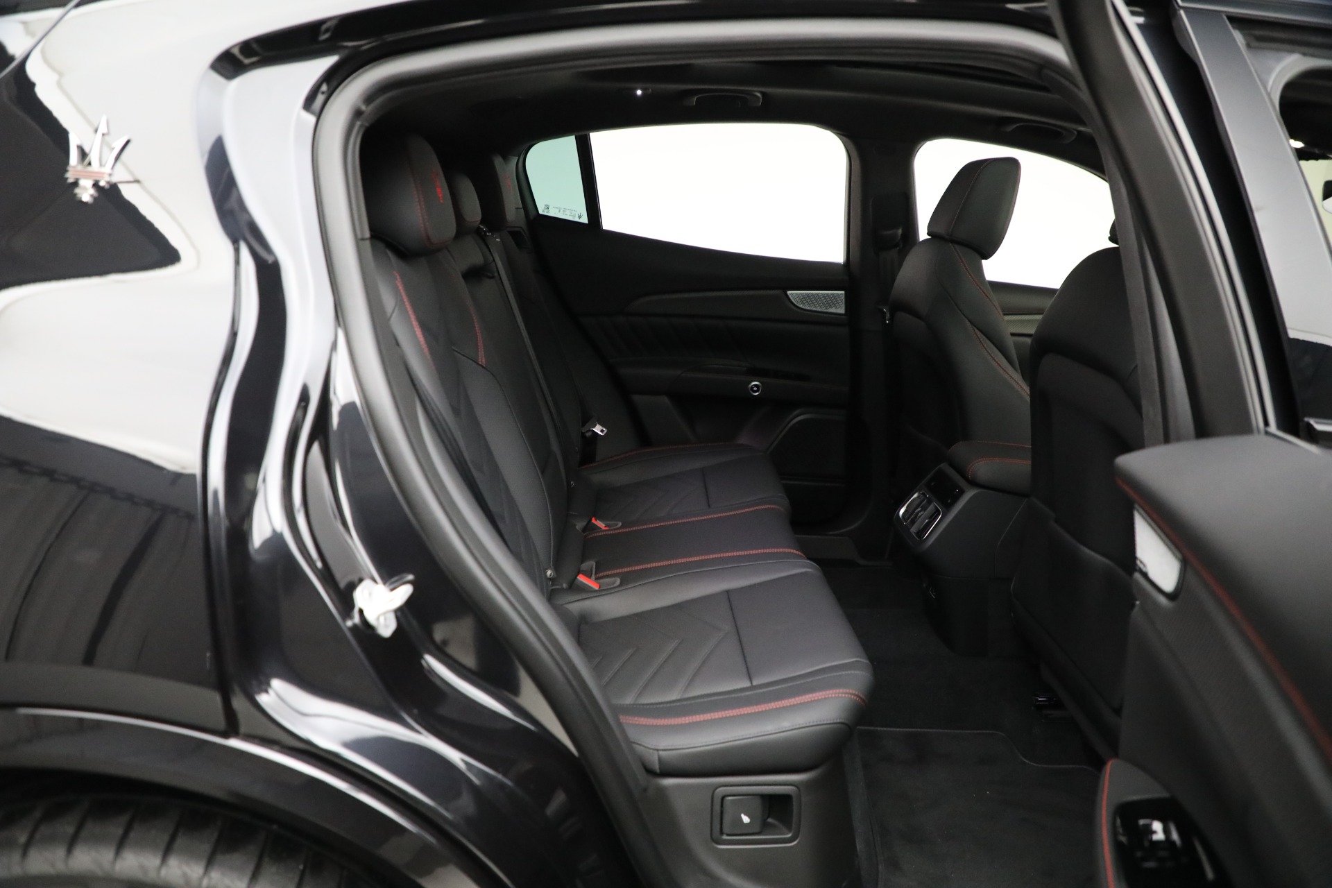 New-2024-Maserati-Grecale-Trofeo