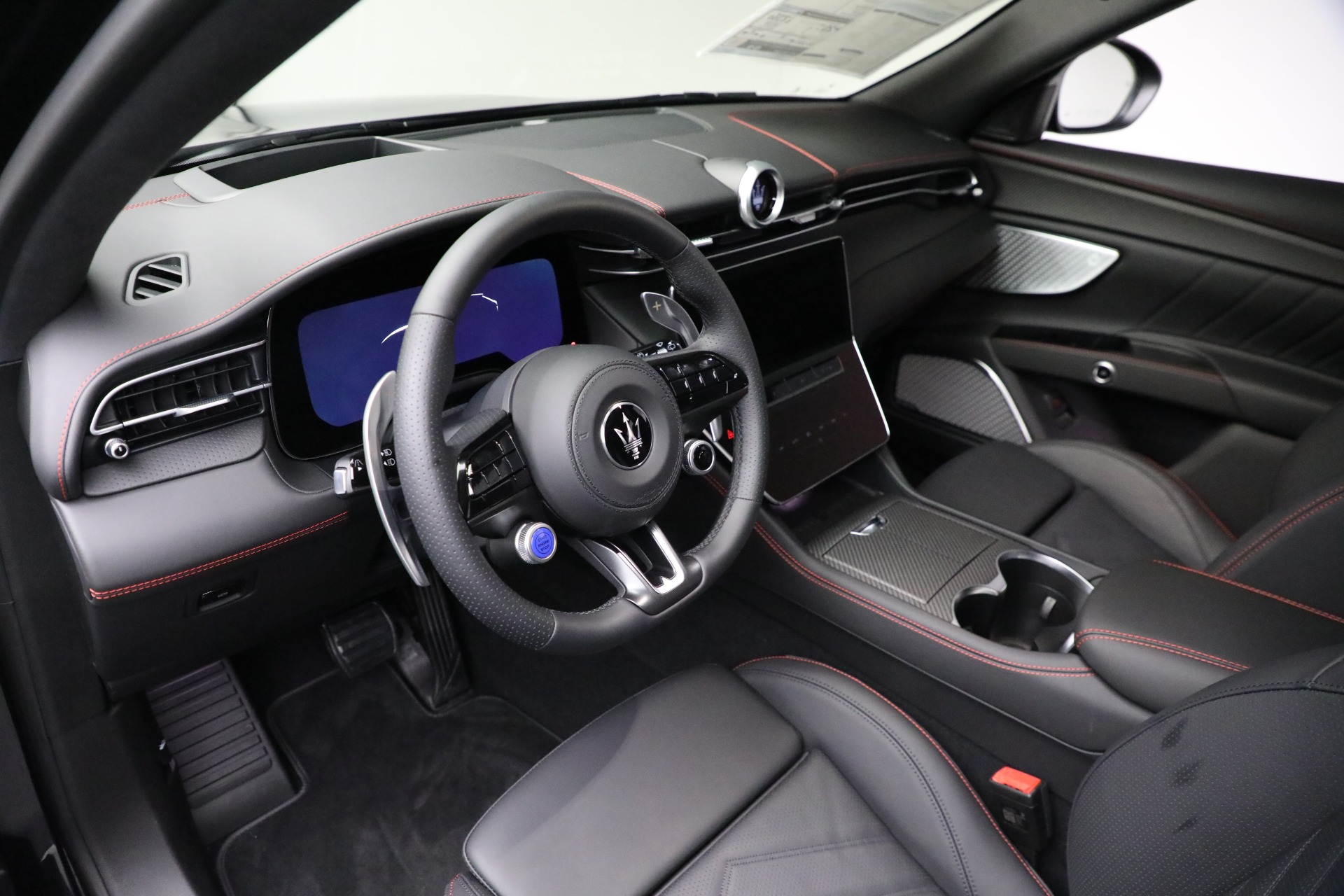 New-2024-Maserati-Grecale-Trofeo