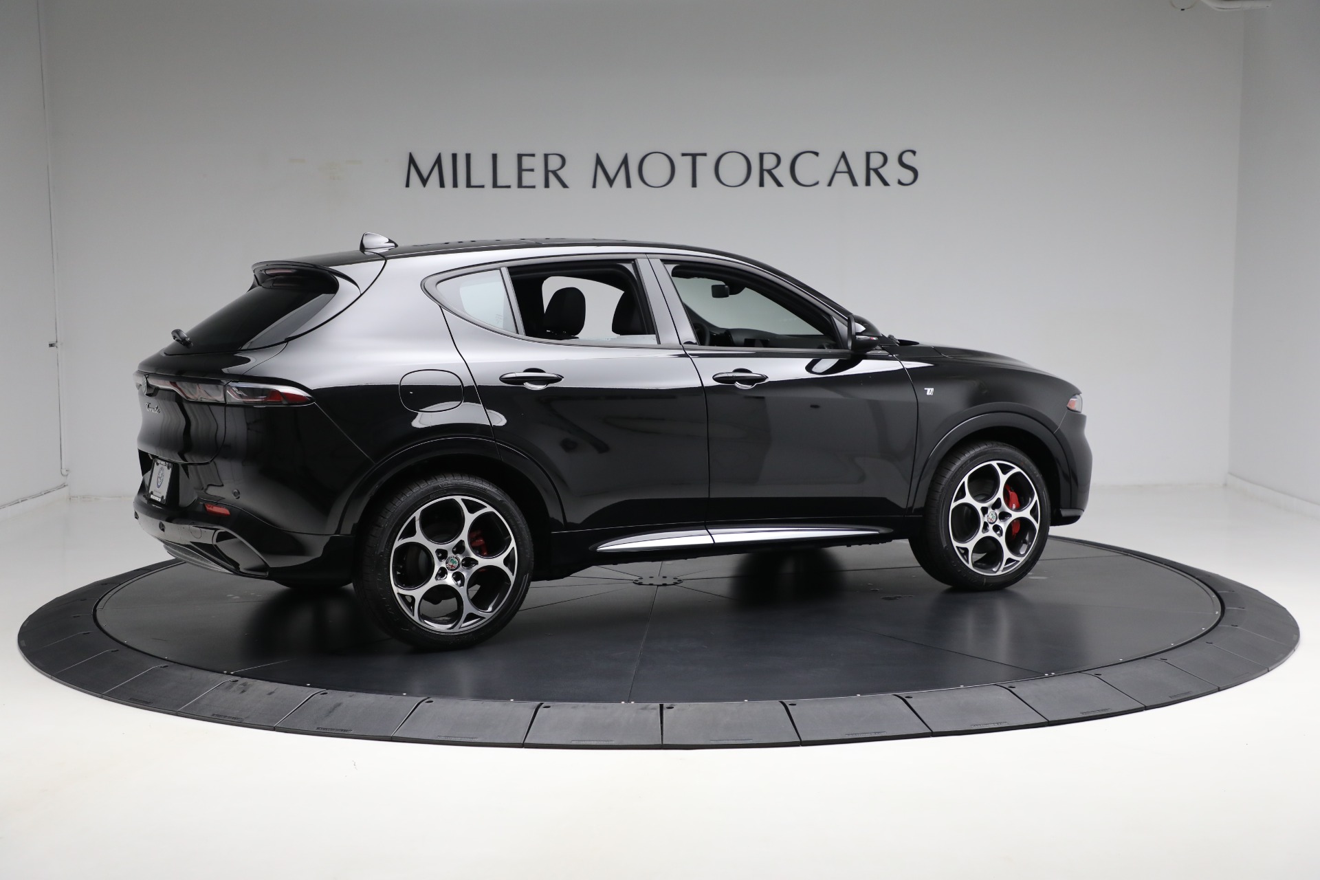 New-2024-Alfa-Romeo-Tonale-Ti