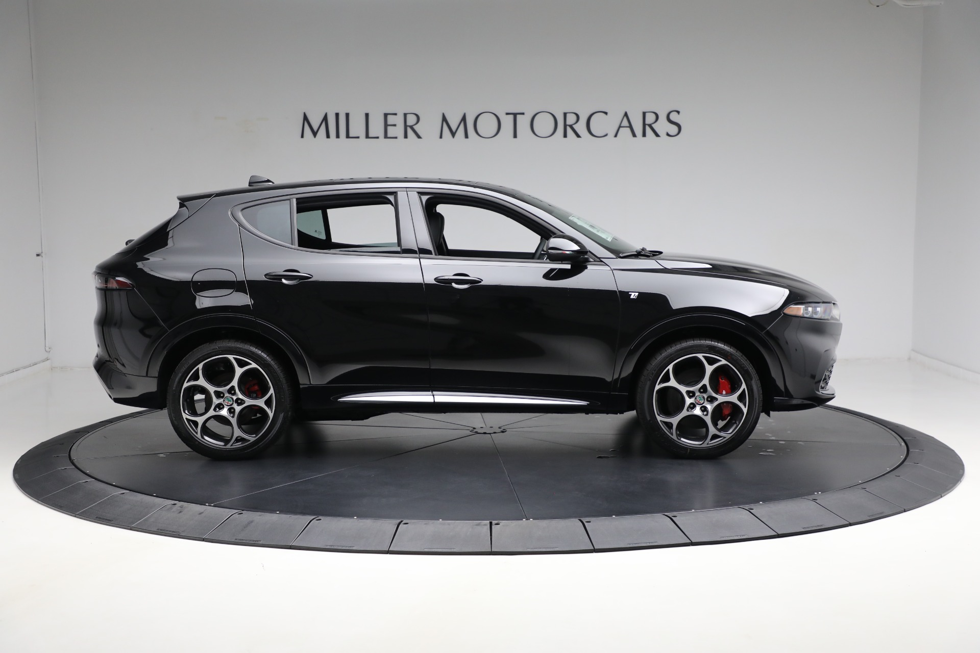 New-2024-Alfa-Romeo-Tonale-Ti