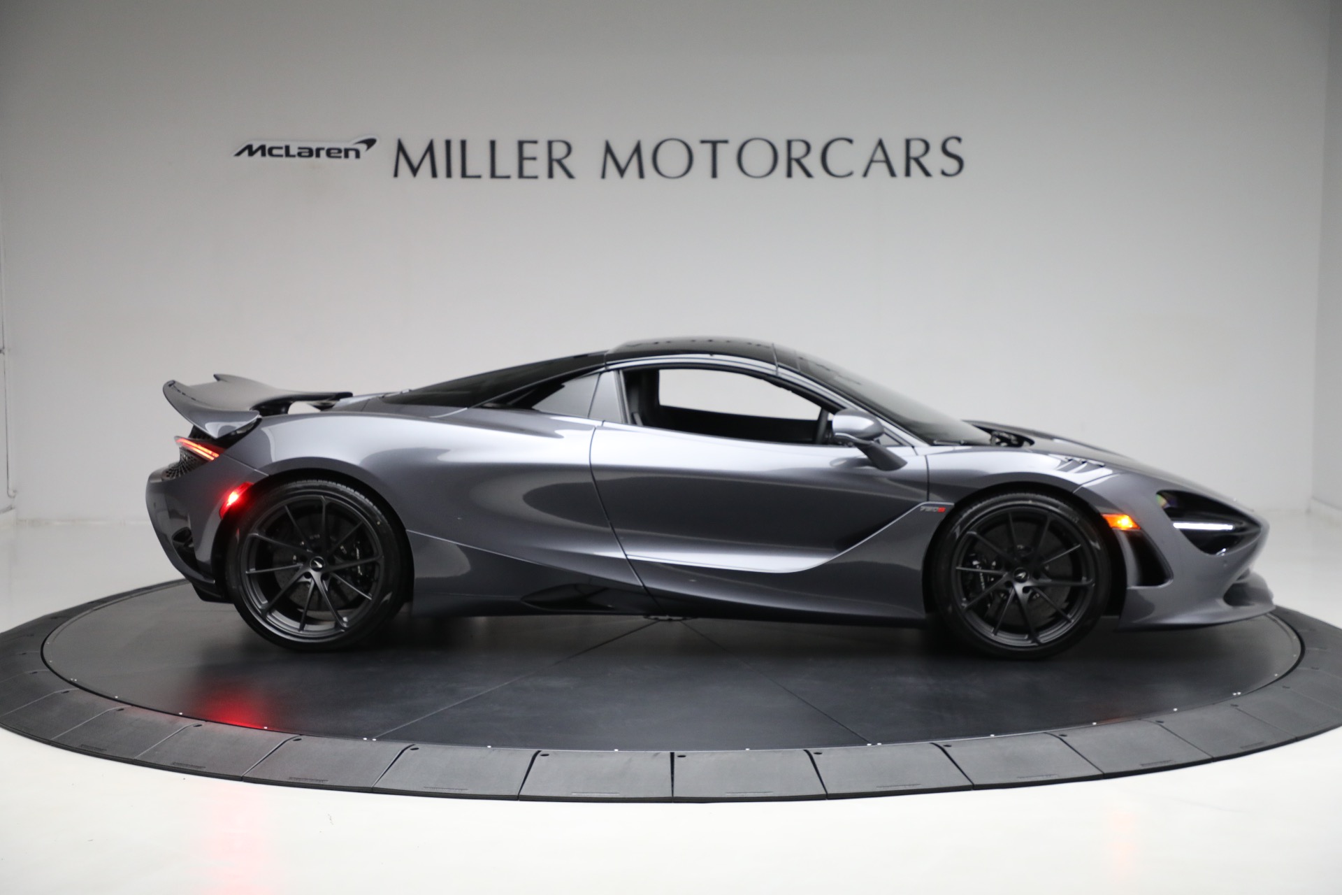 Used-2024-McLaren-750S-Spider-Performance