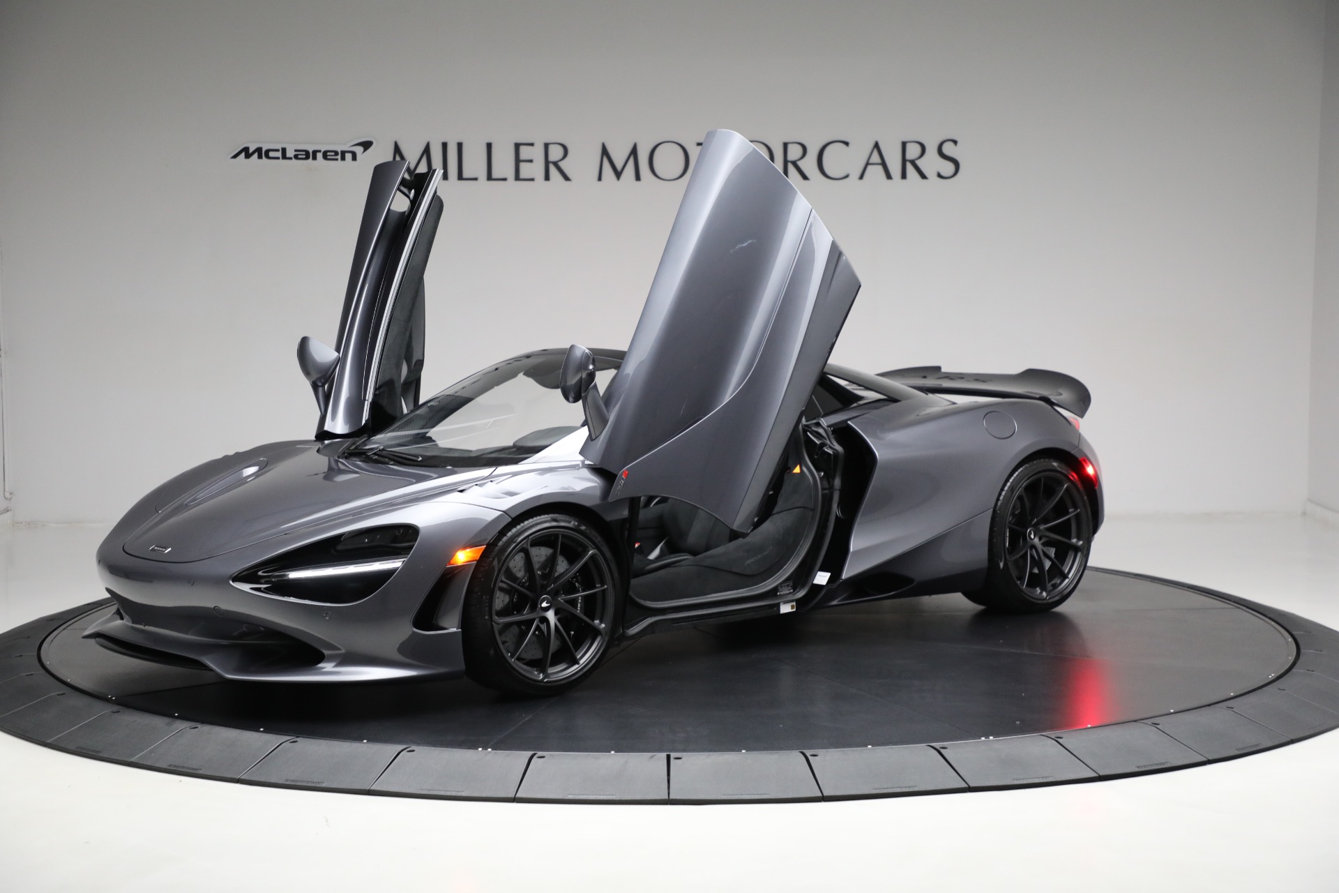 Used-2024-McLaren-750S-Spider-Performance