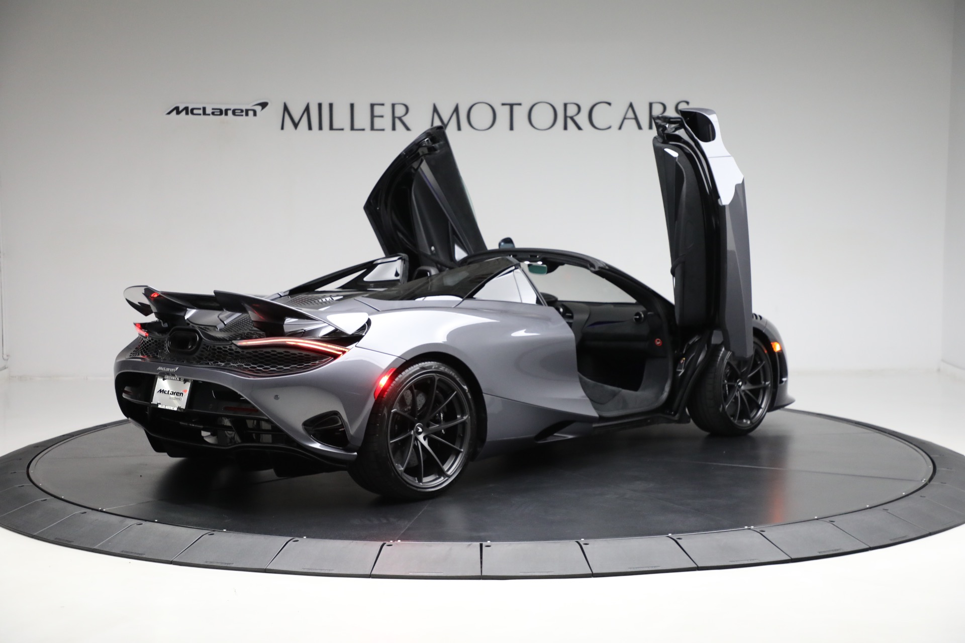 Used-2024-McLaren-750S-Spider-Performance