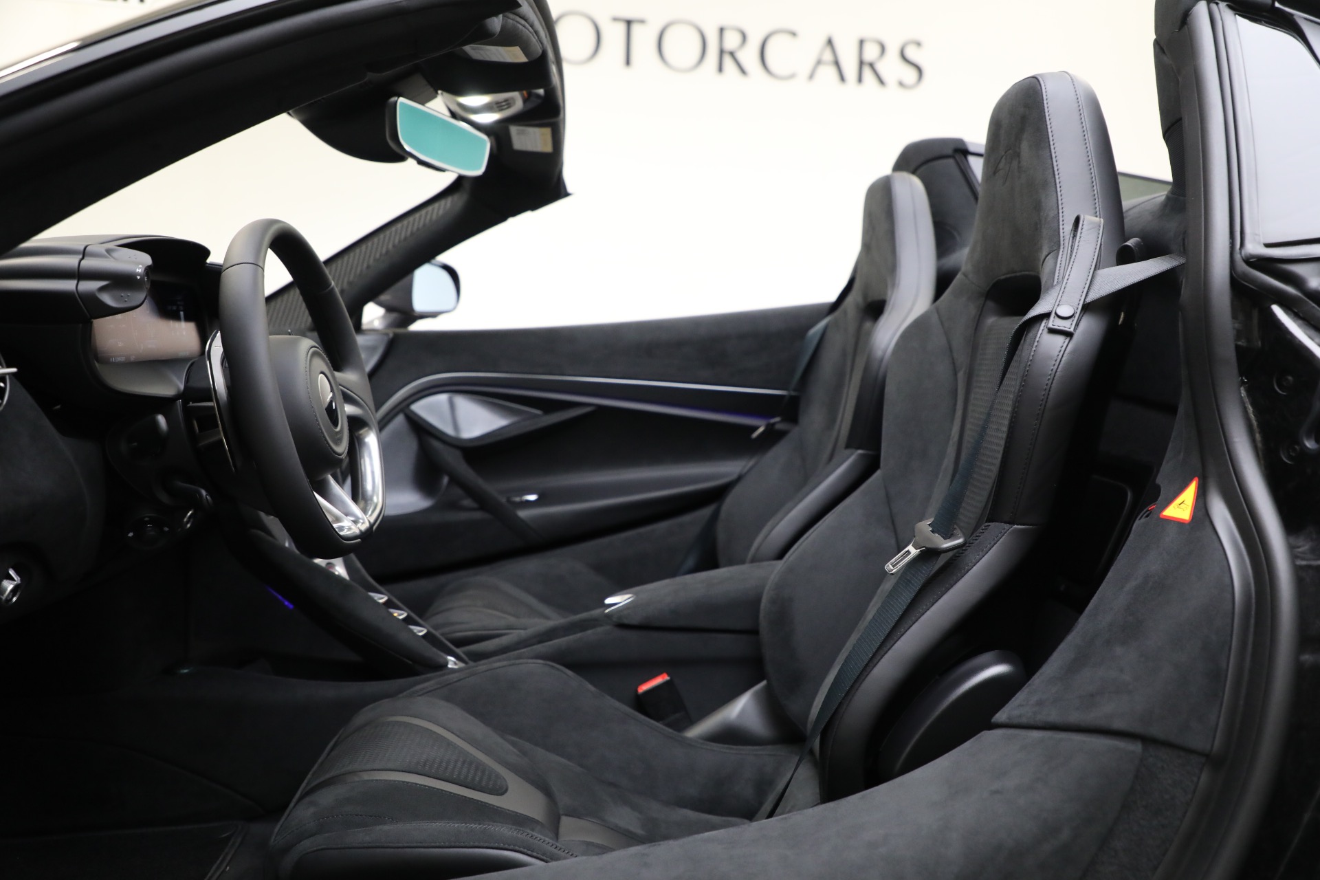 Used-2024-McLaren-750S-Spider-Performance