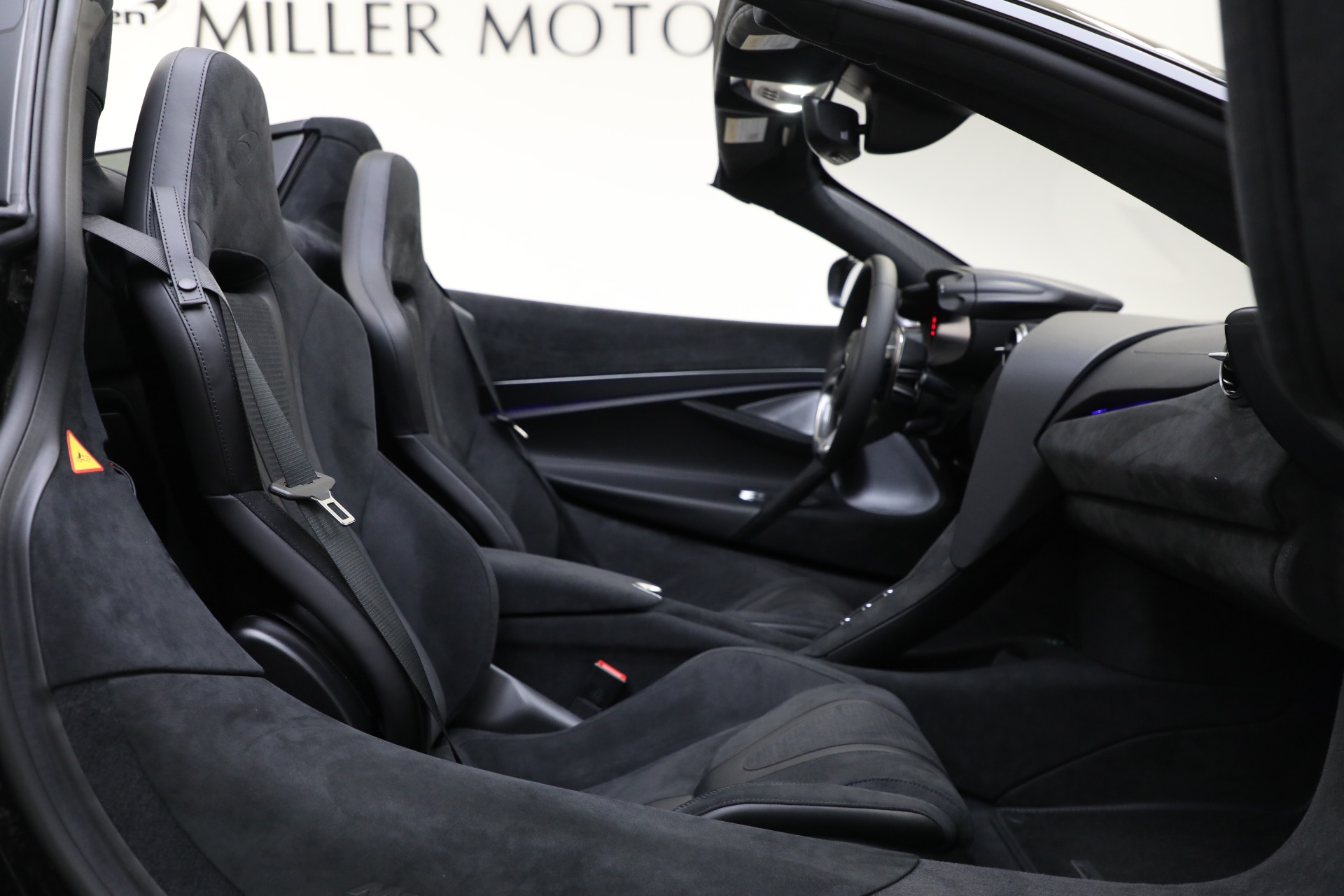 Used-2024-McLaren-750S-Spider-Performance