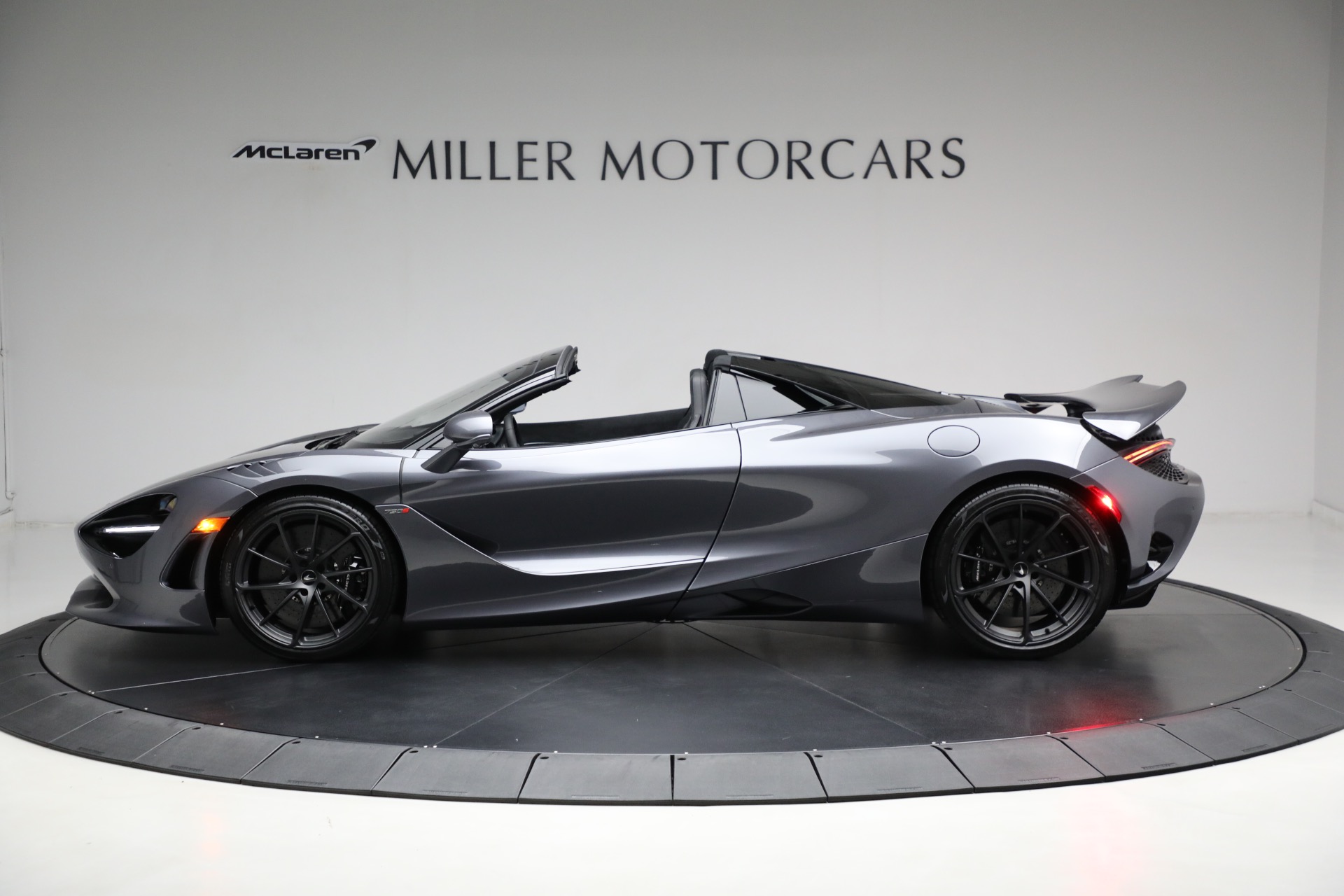 Used-2024-McLaren-750S-Spider-Performance