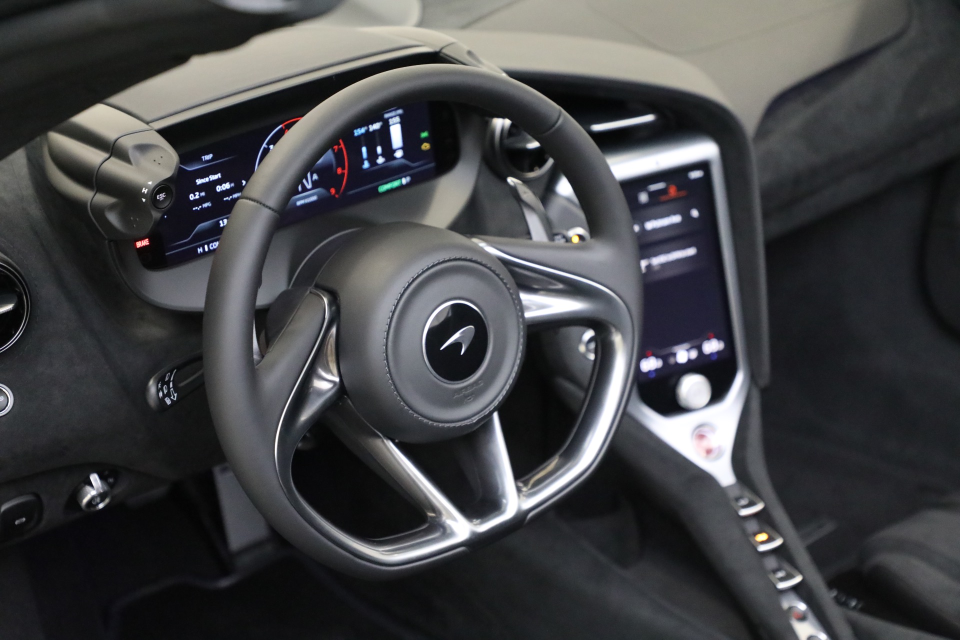 Used-2024-McLaren-750S-Spider-Performance