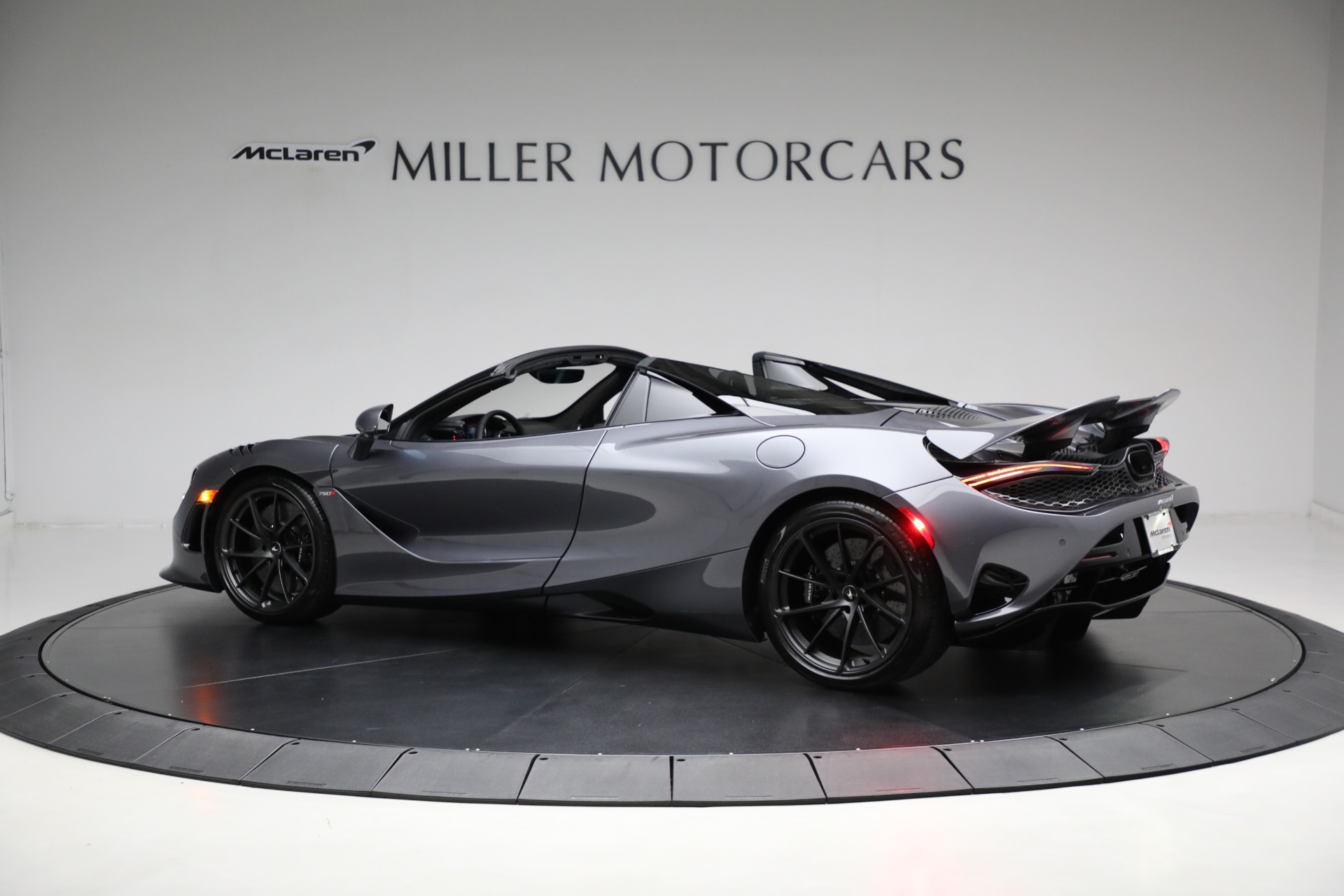 Used-2024-McLaren-750S-Spider-Performance