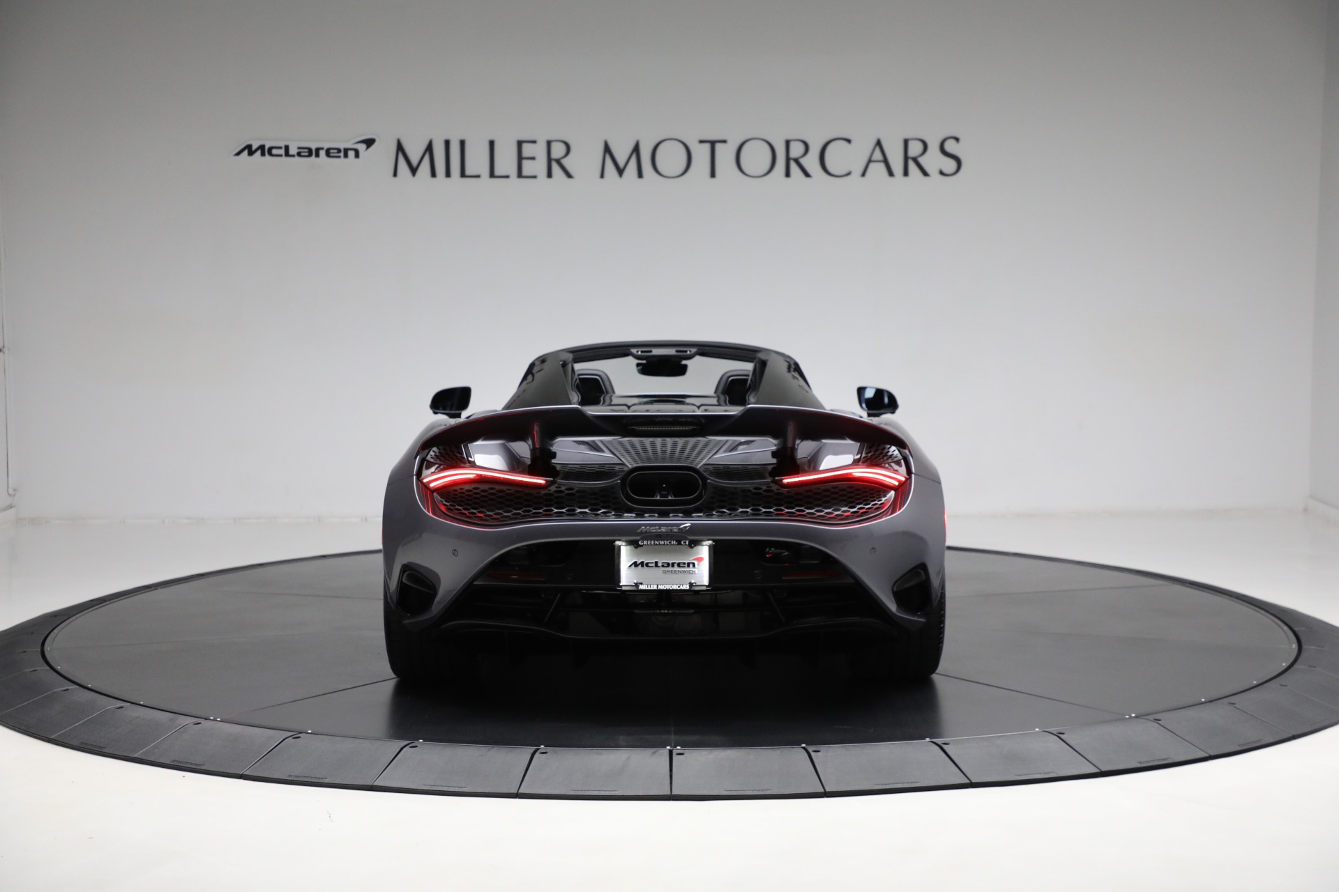 Used-2024-McLaren-750S-Spider-Performance