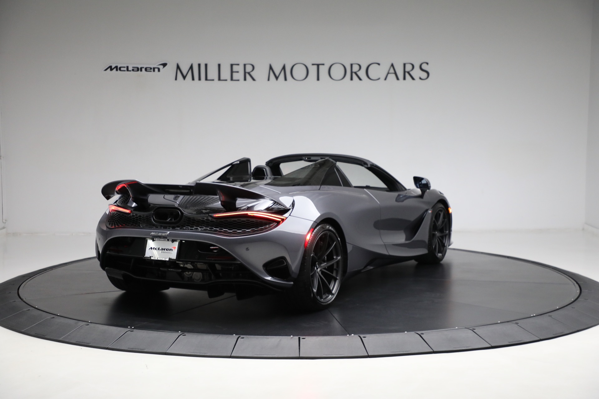 Used-2024-McLaren-750S-Spider-Performance