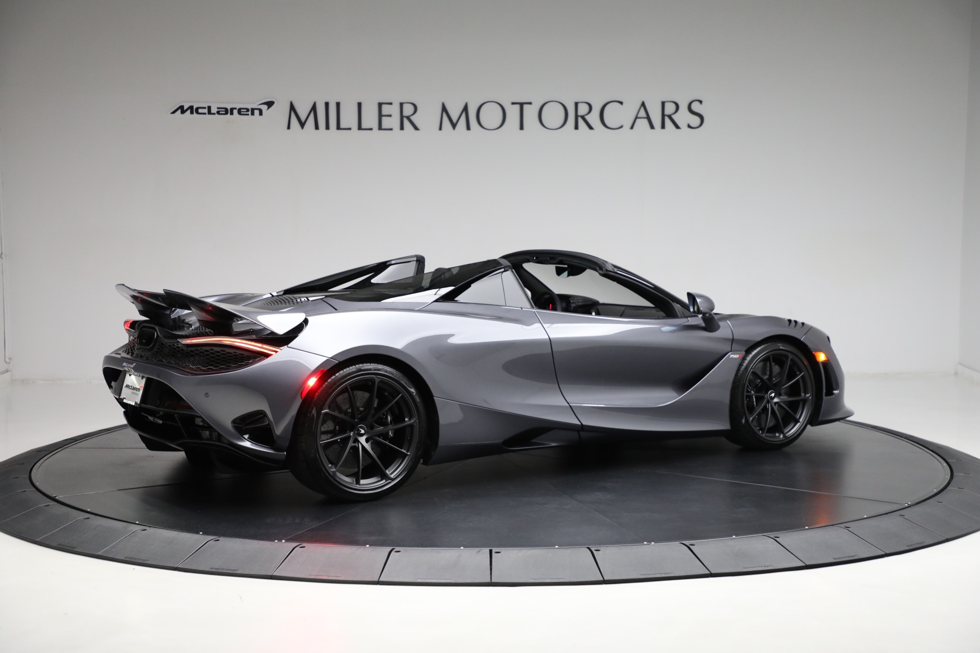 Used-2024-McLaren-750S-Spider-Performance