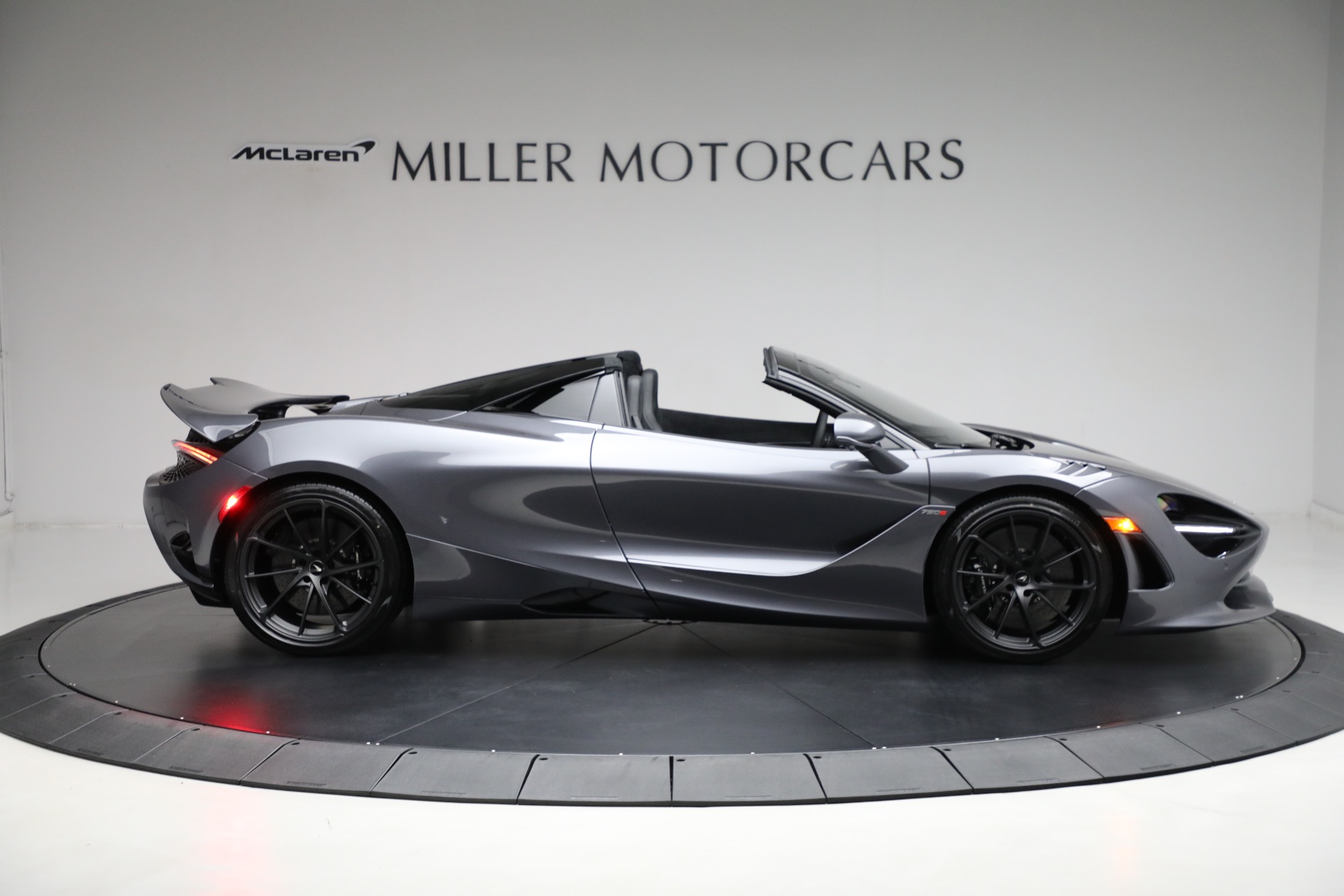 Used-2024-McLaren-750S-Spider-Performance