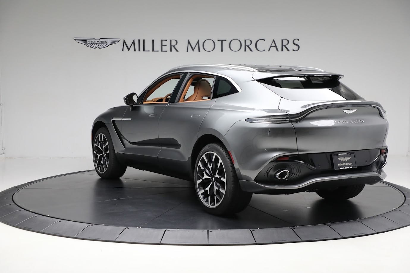 Used-2024-Aston-Martin-DBX