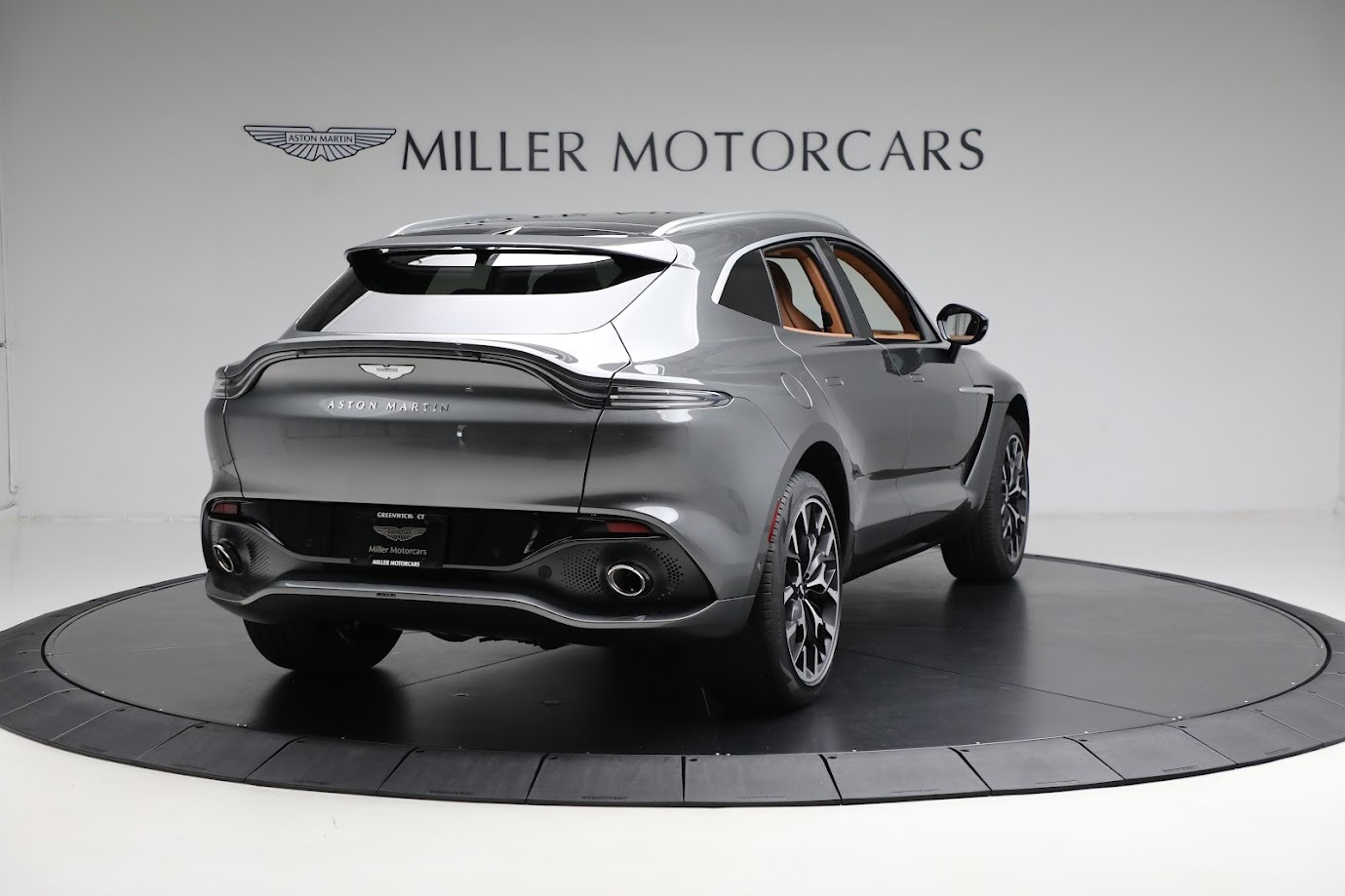 Used-2024-Aston-Martin-DBX