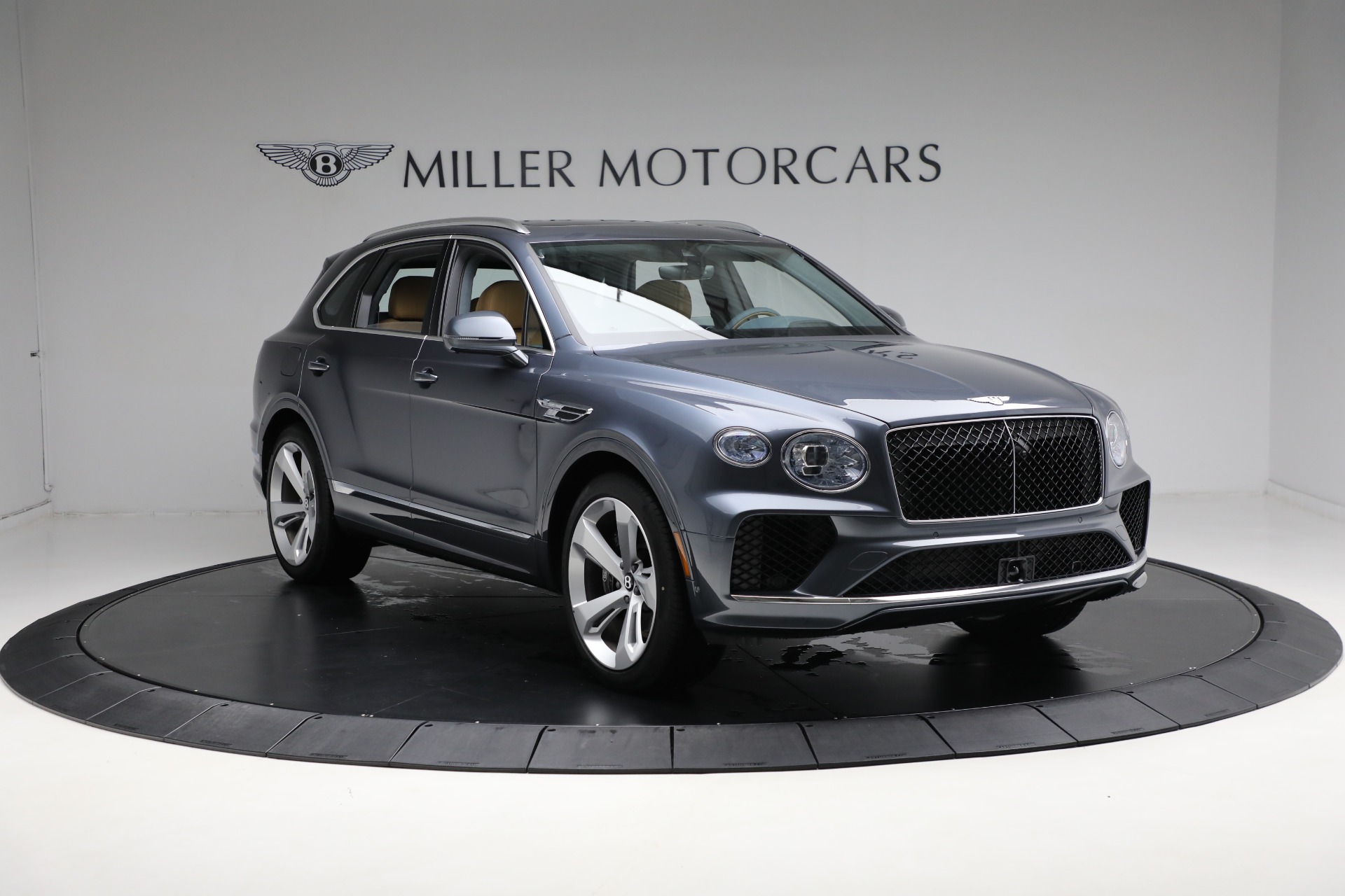 New-2024-Bentley-Bentayga-V8