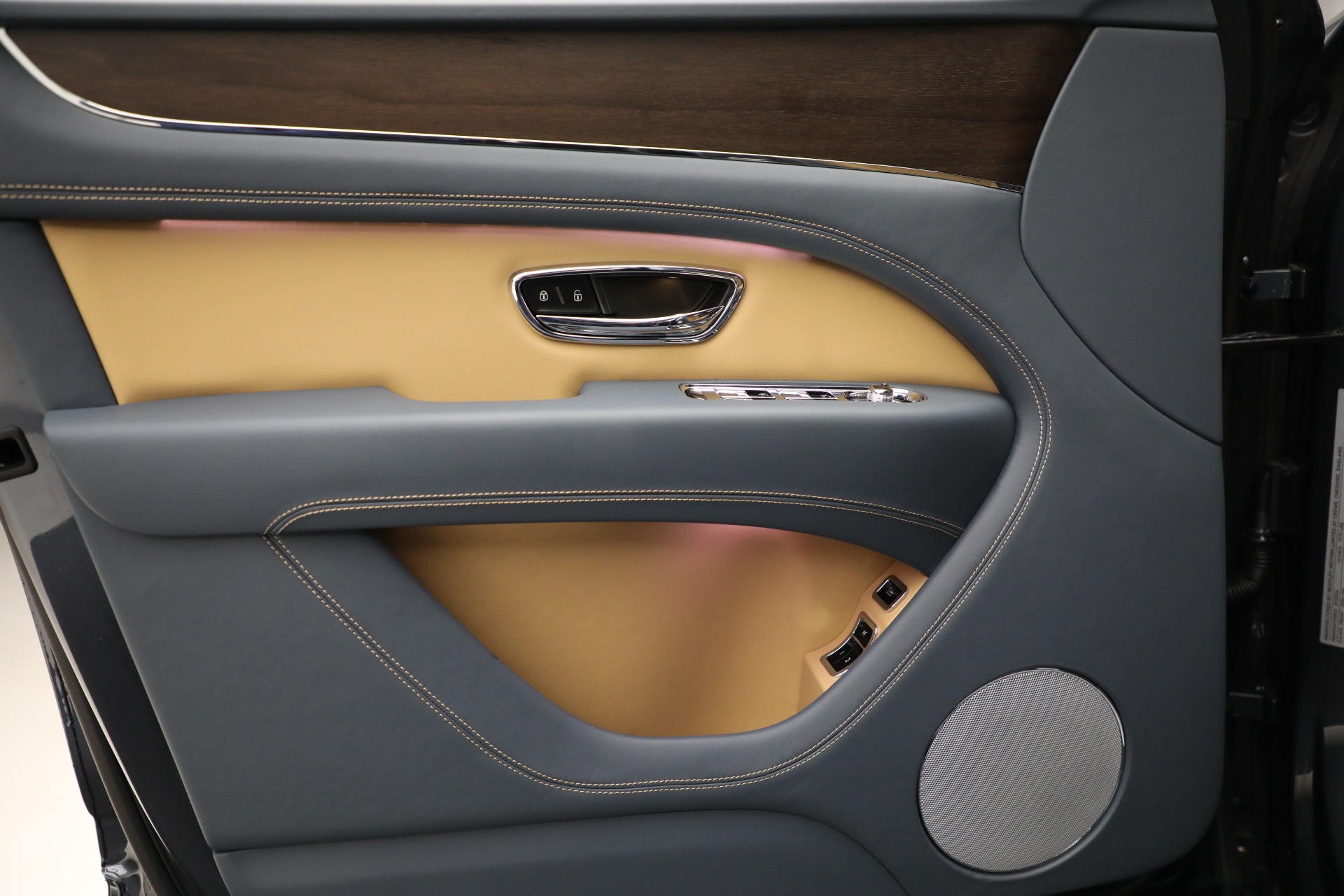 New-2024-Bentley-Bentayga-V8