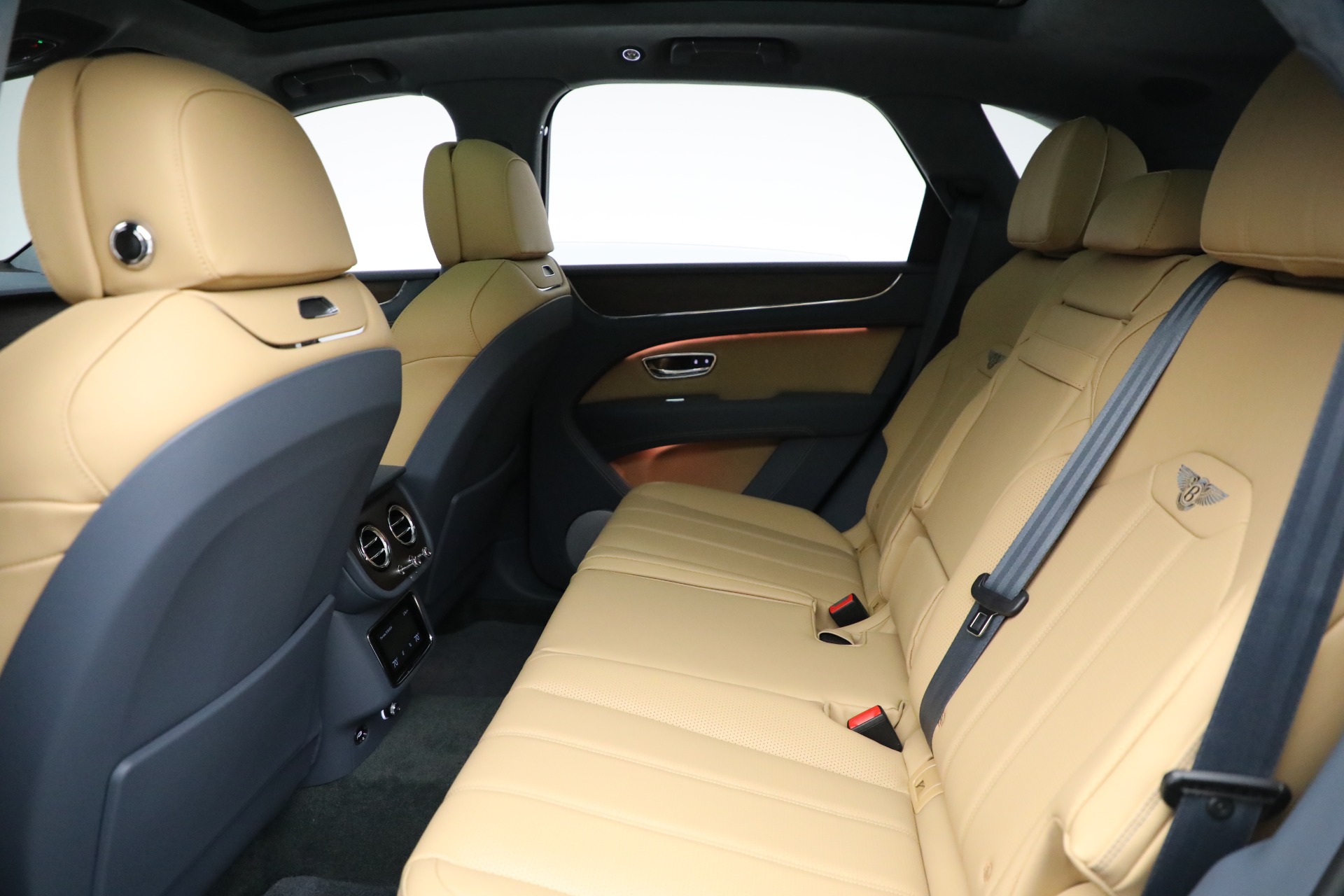 New-2024-Bentley-Bentayga-V8