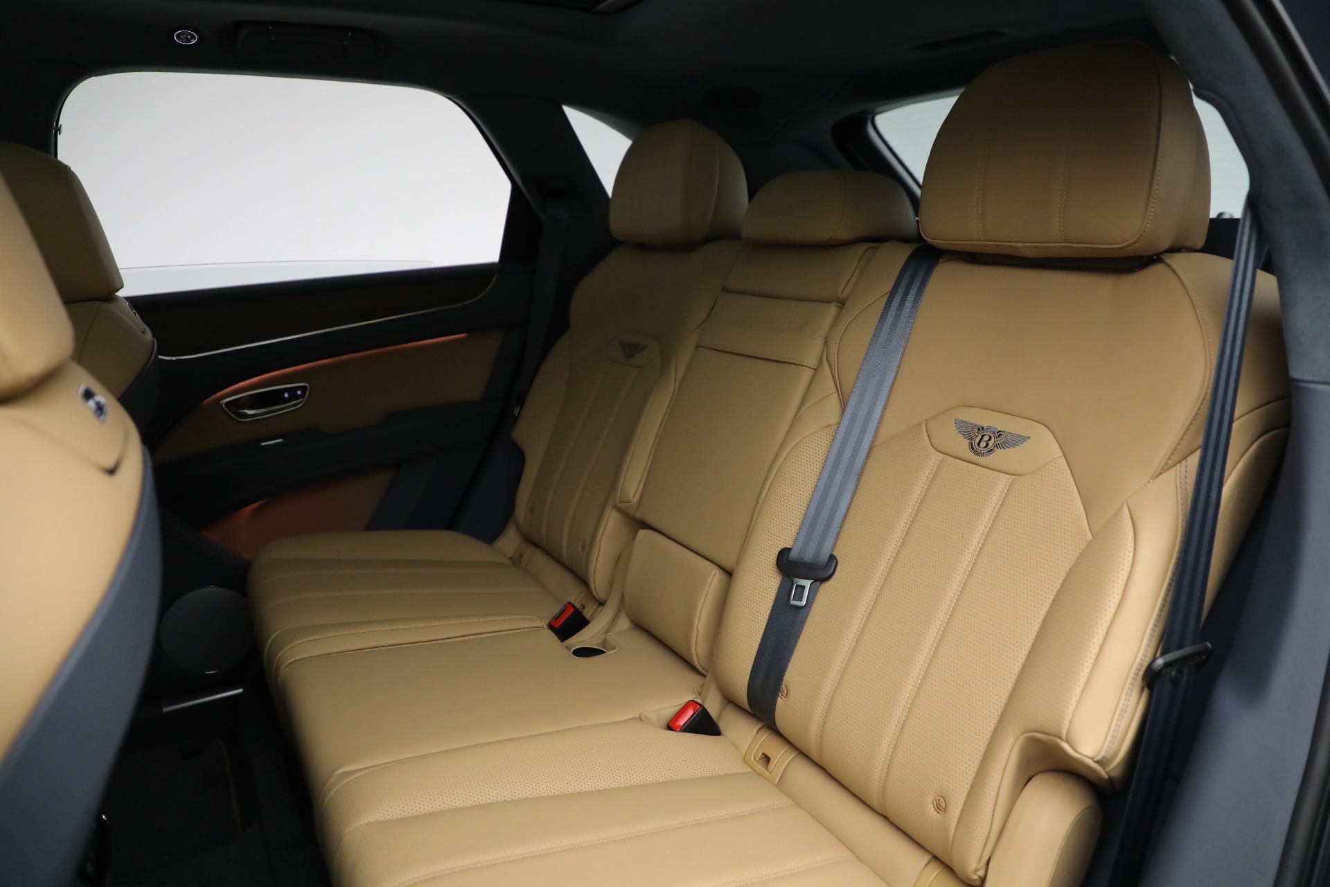 New-2024-Bentley-Bentayga-V8