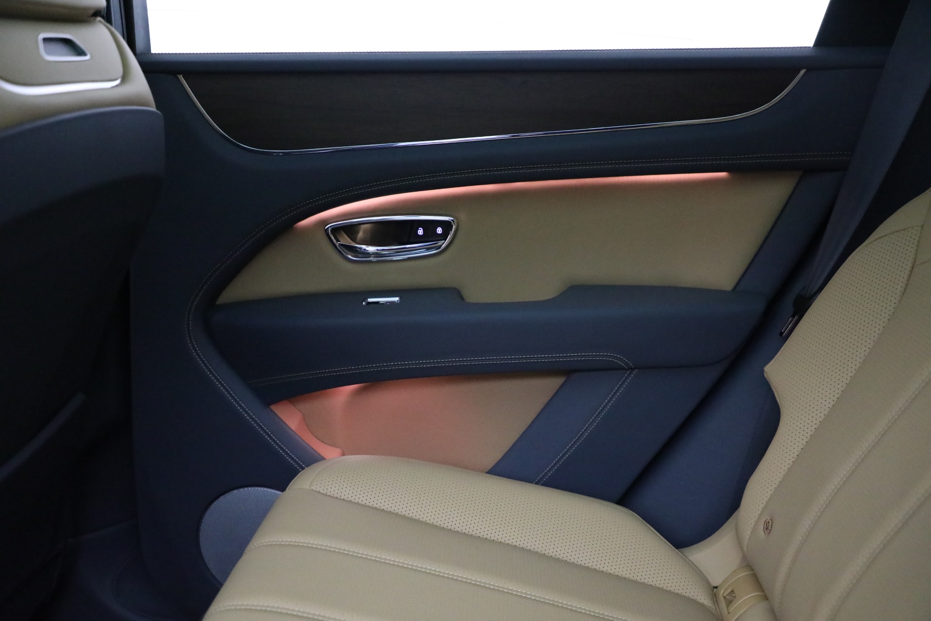 New-2024-Bentley-Bentayga-V8