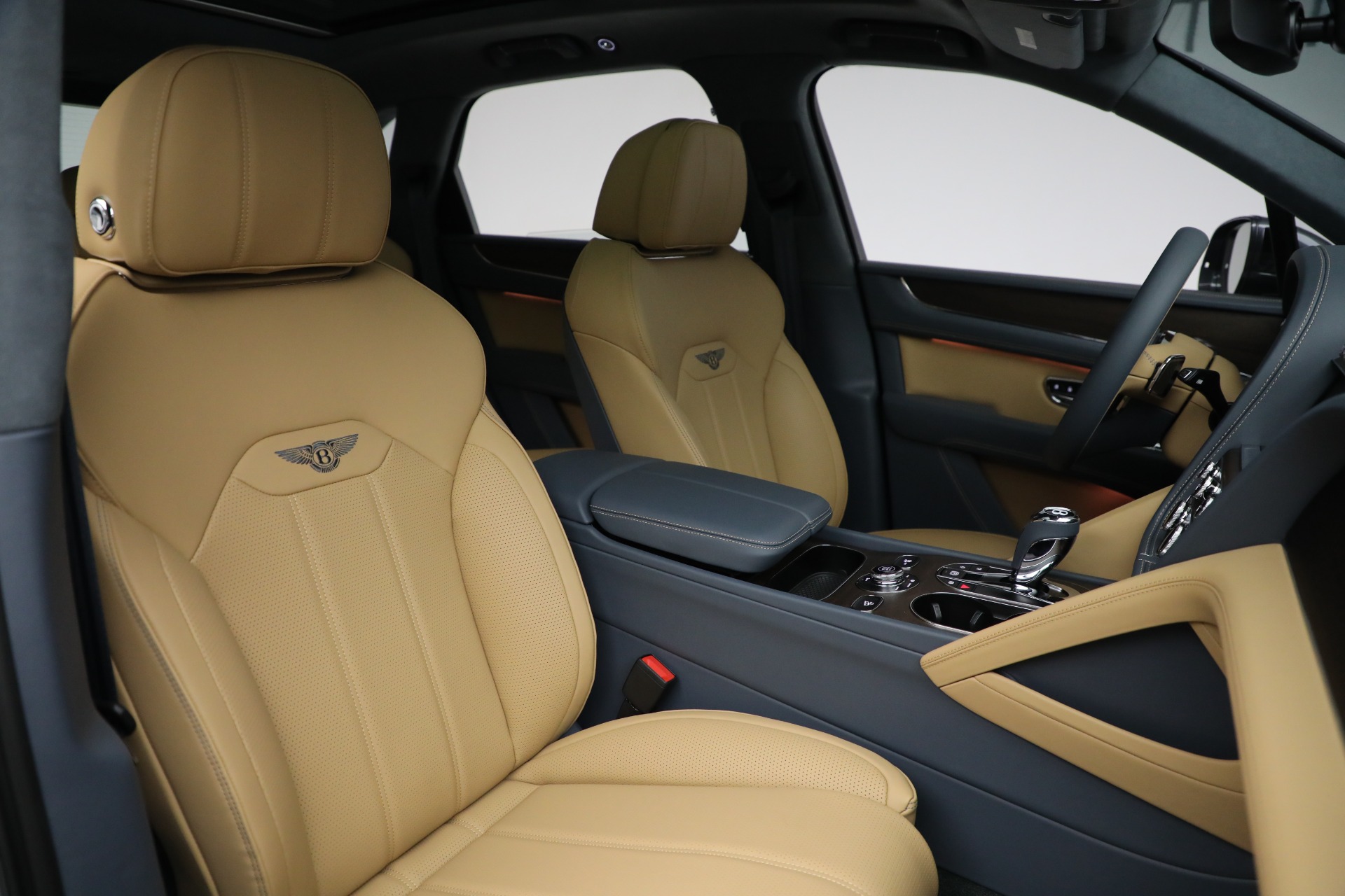 New-2024-Bentley-Bentayga-V8