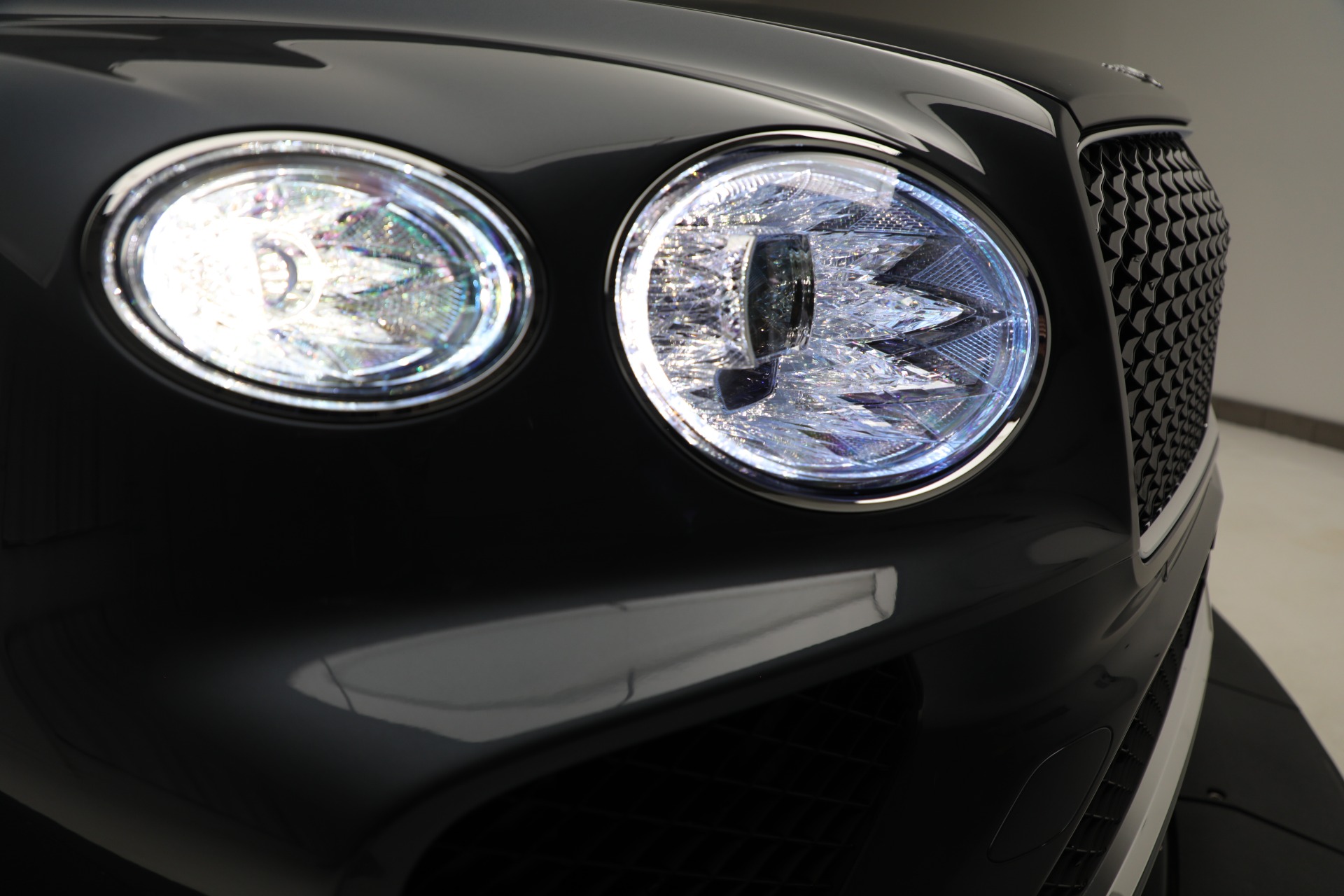 New-2024-Bentley-Bentayga-V8