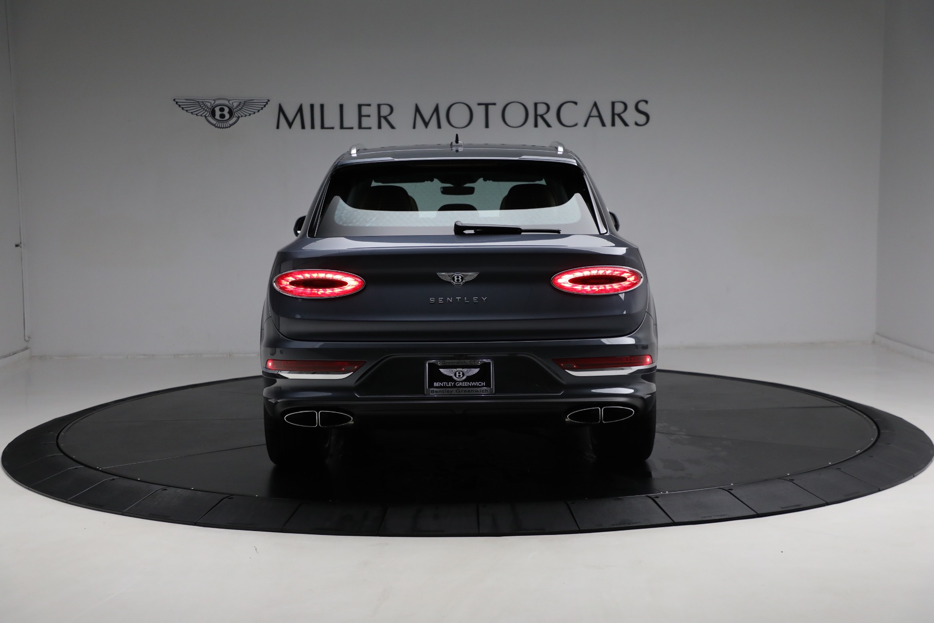 New-2024-Bentley-Bentayga-V8