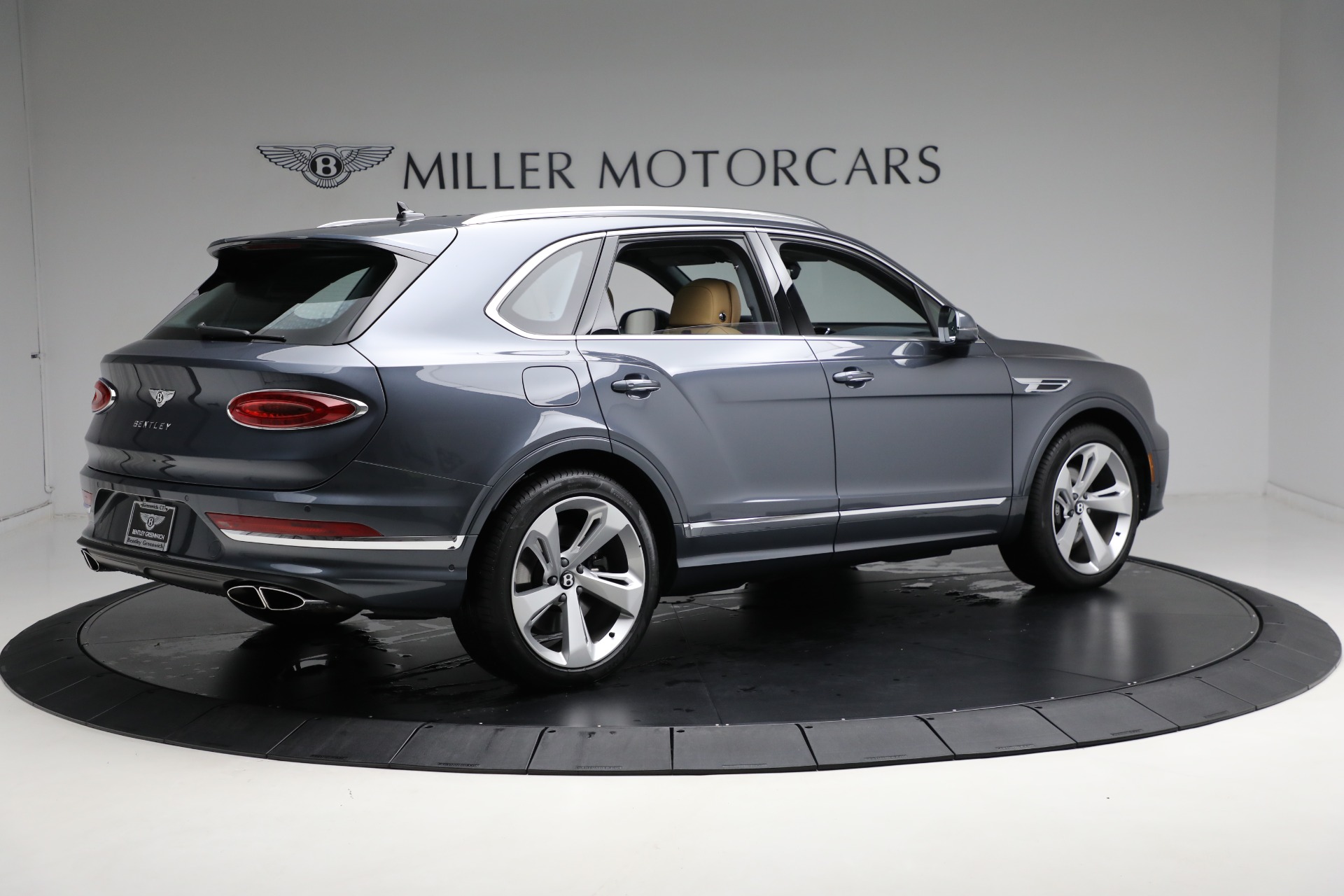 New-2024-Bentley-Bentayga-V8