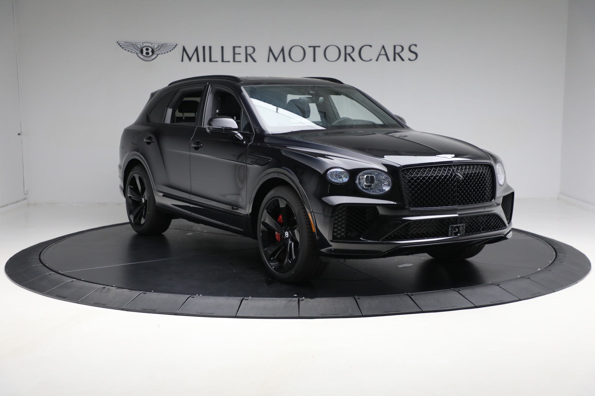 Used-2024-Bentley-Bentayga-V8