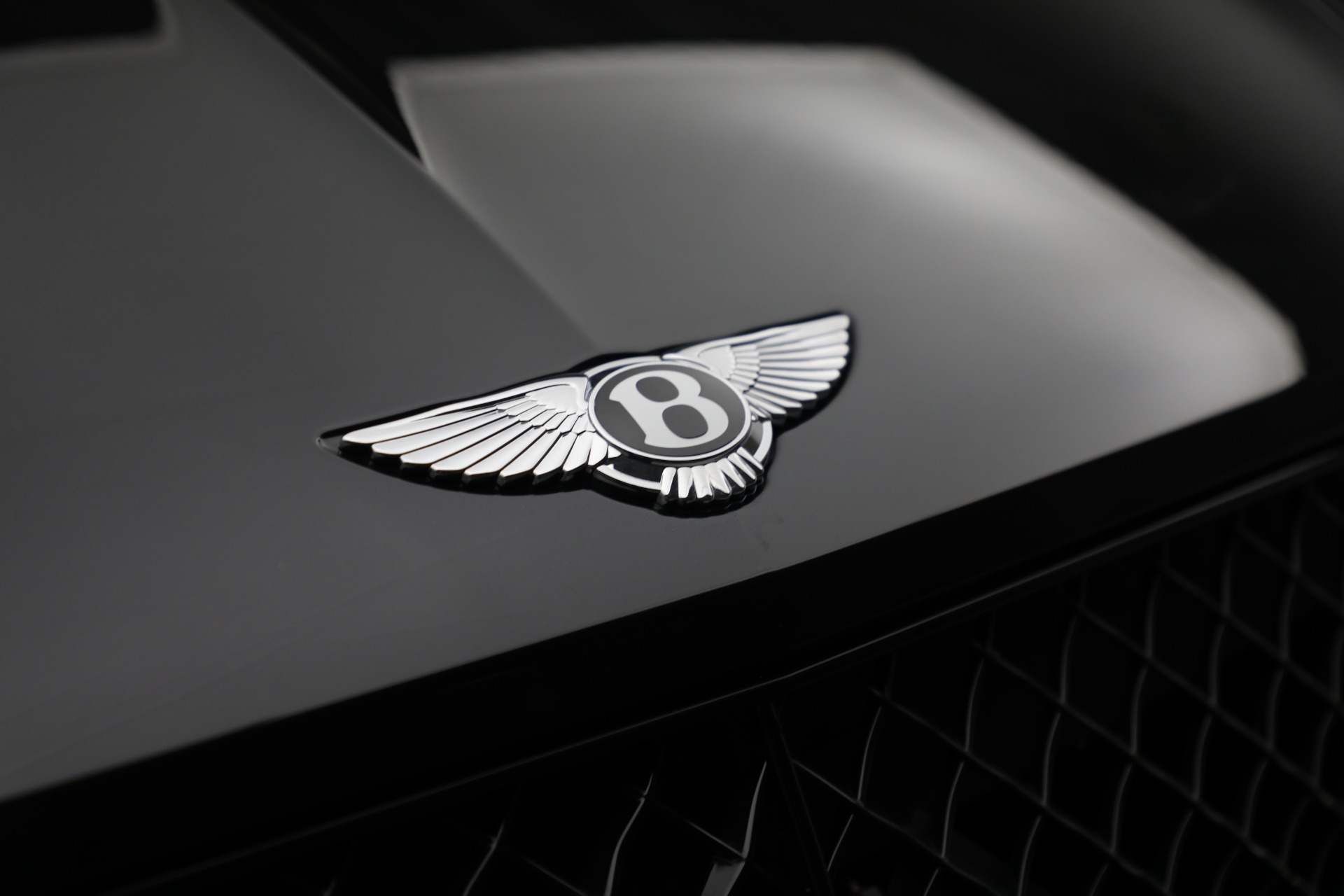 Used-2024-Bentley-Bentayga-V8