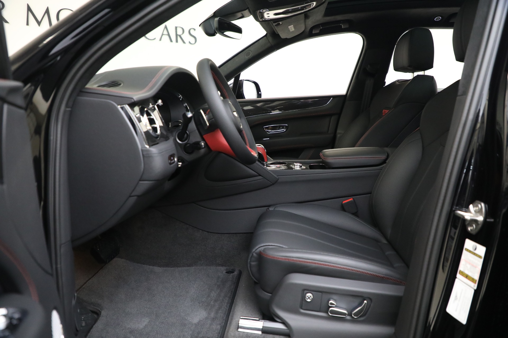 Used-2024-Bentley-Bentayga-V8