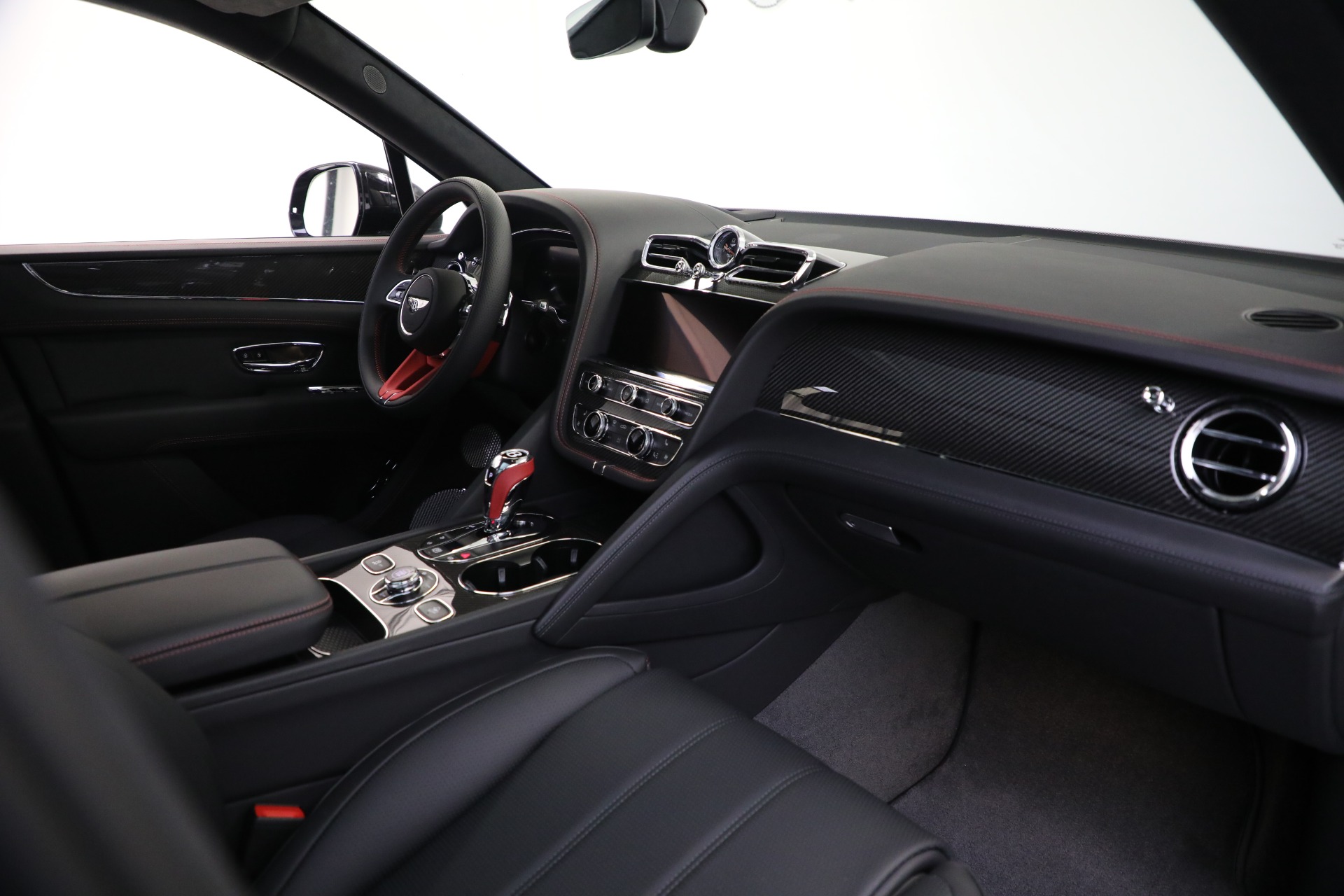 Used-2024-Bentley-Bentayga-V8