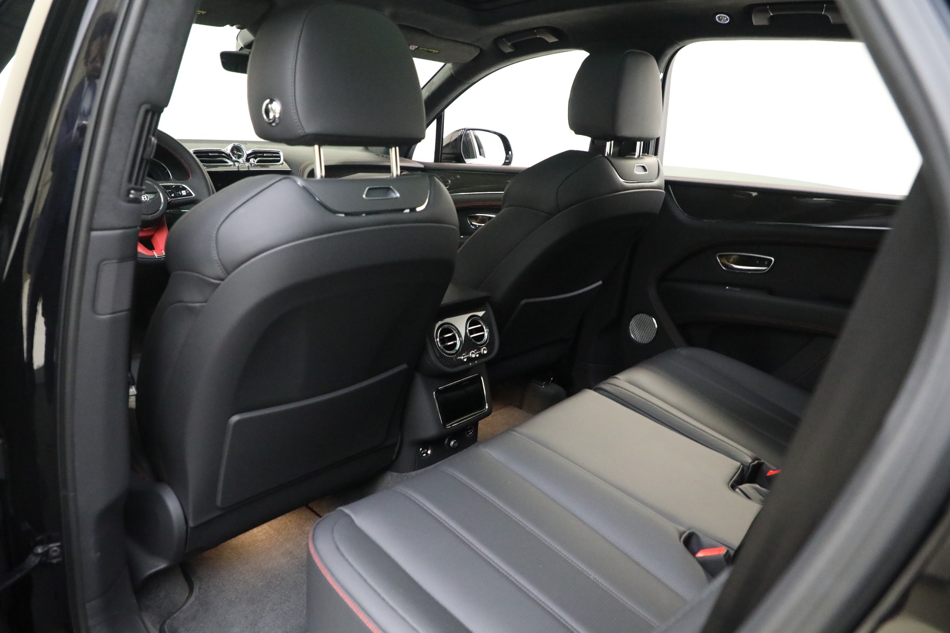 Used-2024-Bentley-Bentayga-V8