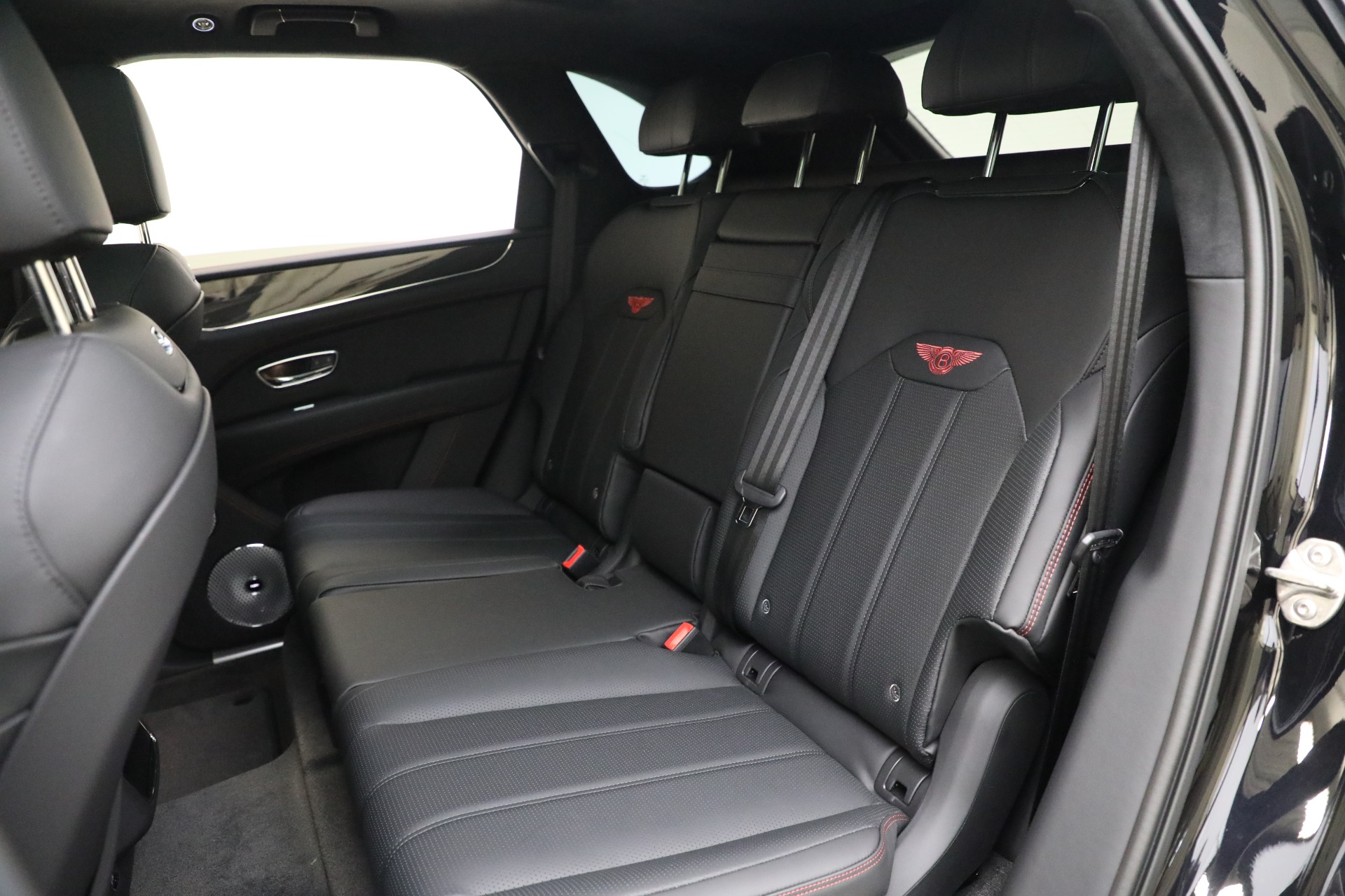 Used-2024-Bentley-Bentayga-V8