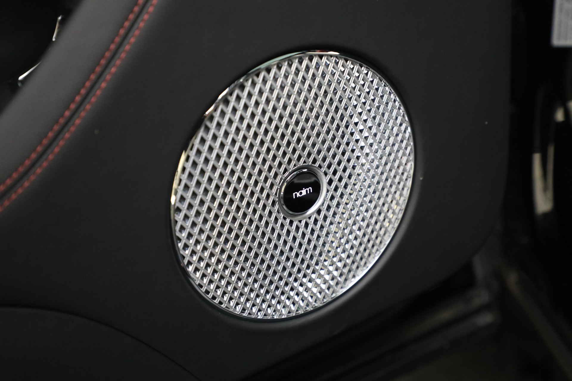 Used-2024-Bentley-Bentayga-V8