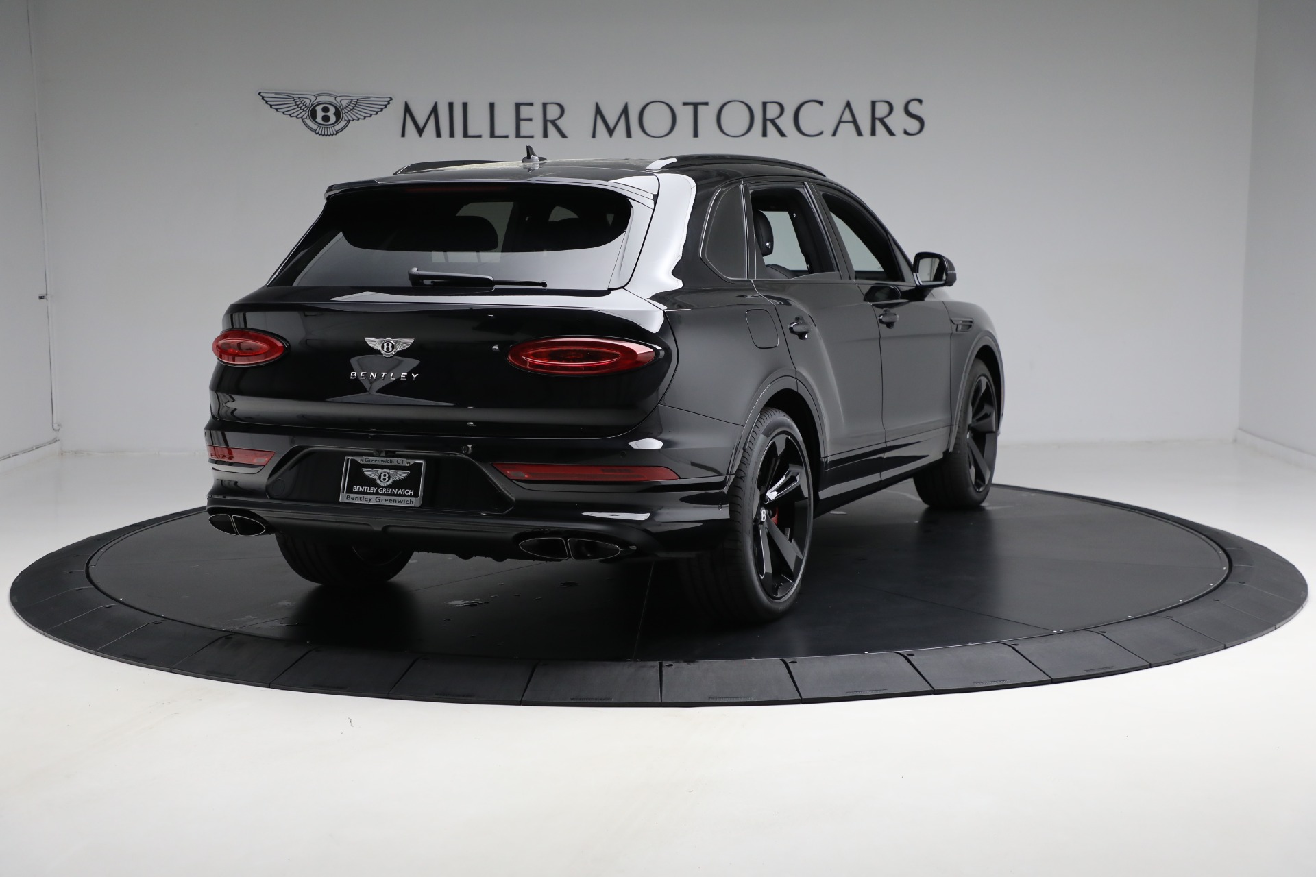 Used-2024-Bentley-Bentayga-V8