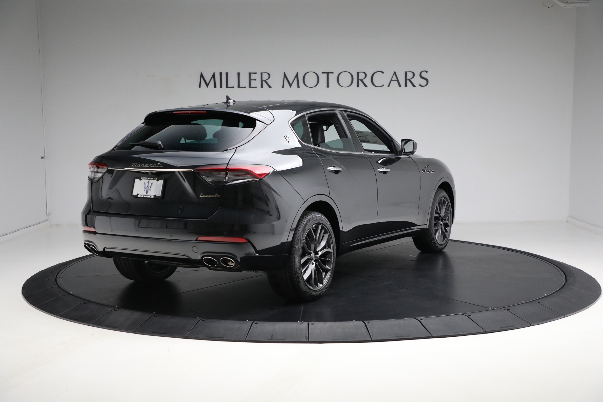 New-2024-Maserati-Levante-GT-Ultima