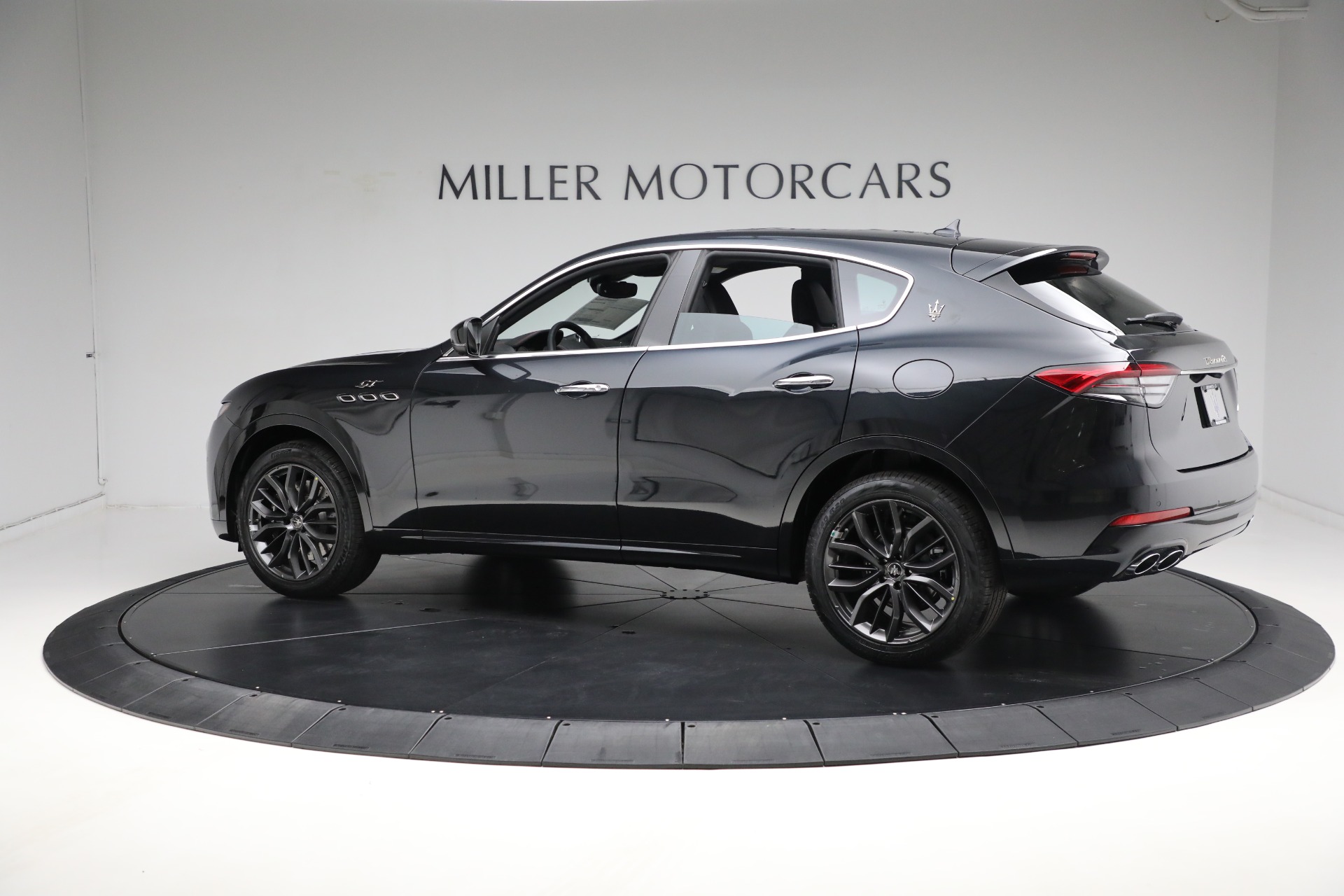 New-2024-Maserati-Levante-GT-Ultima