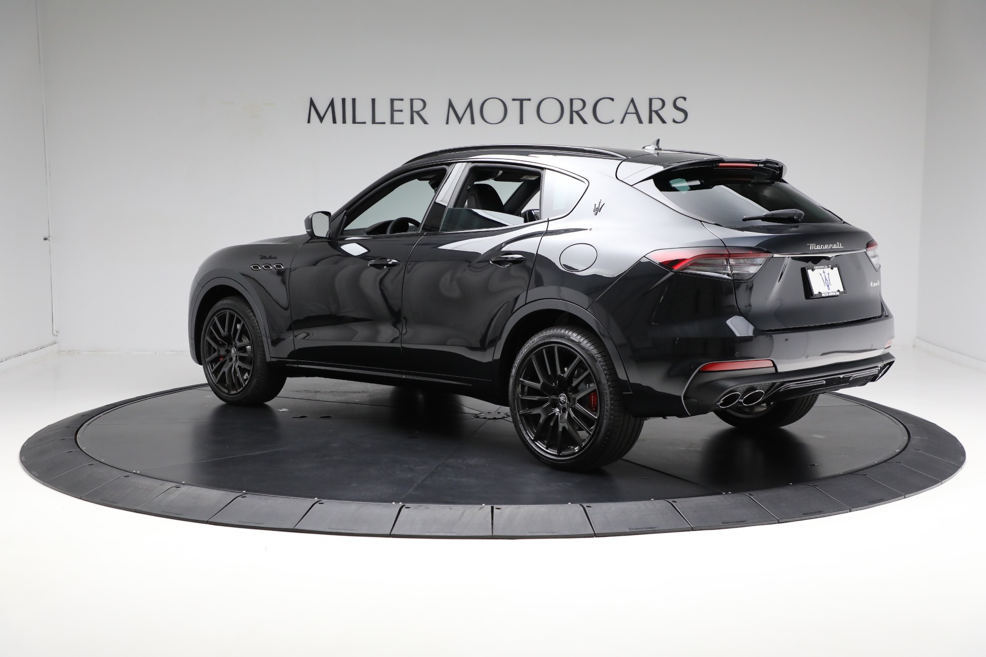 New-2024-Maserati-Levante-Modena-Ultima