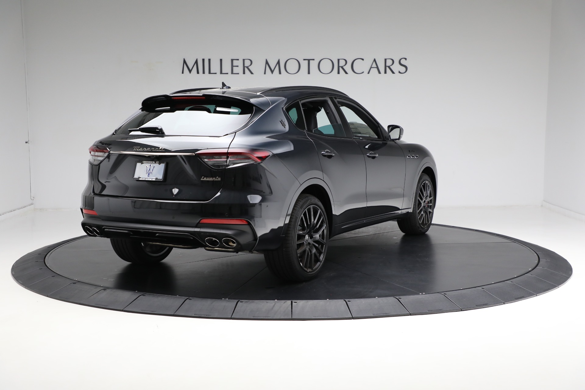 New-2024-Maserati-Levante-Modena-Ultima