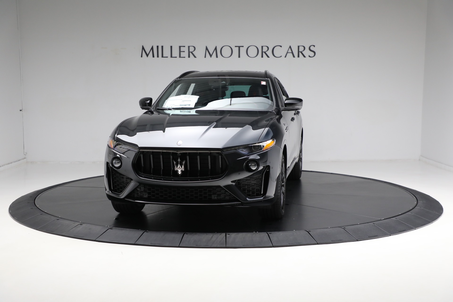New-2024-Maserati-Levante-Modena-Ultima