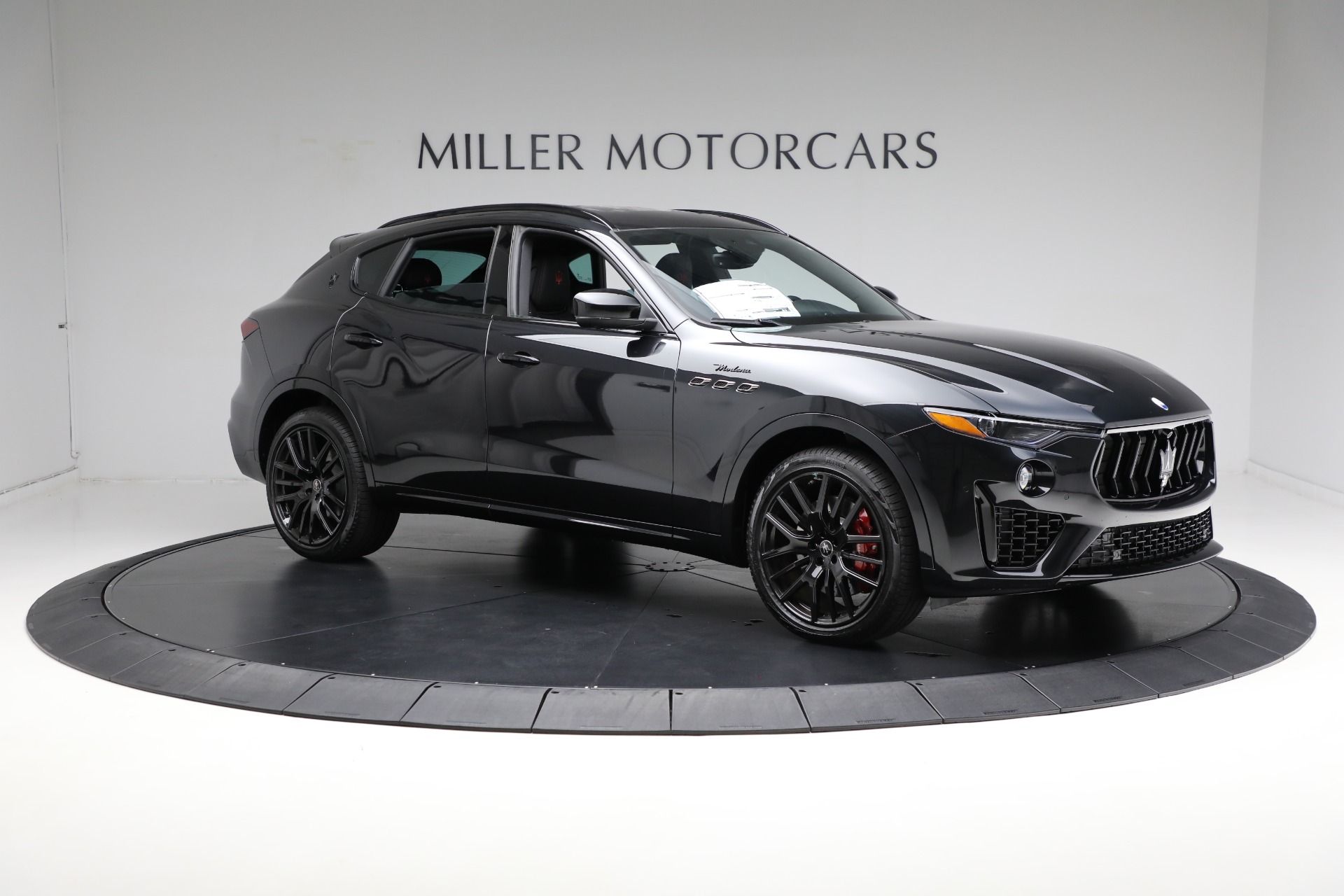 New-2024-Maserati-Levante-Modena-Ultima