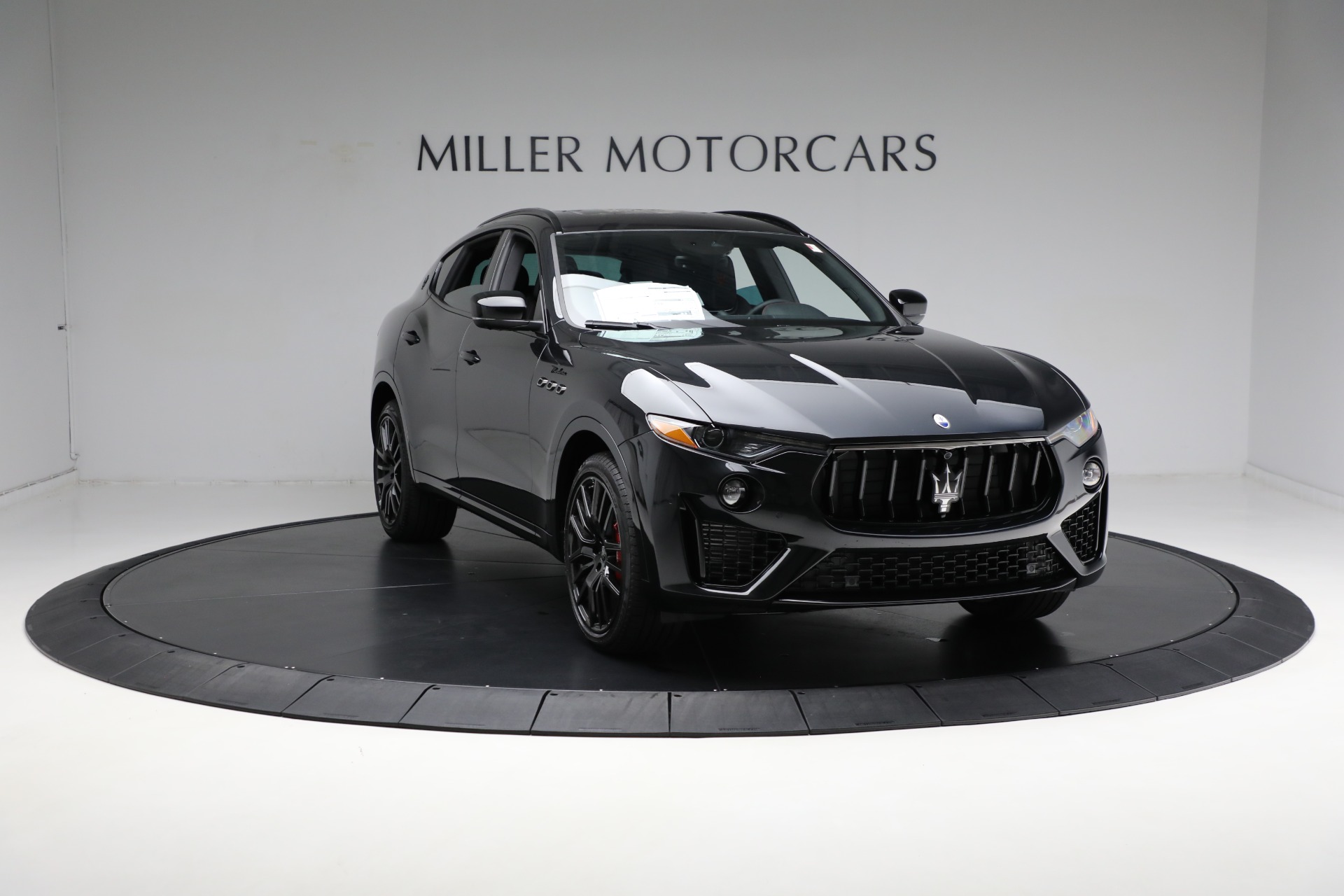 New-2024-Maserati-Levante-Modena-Ultima