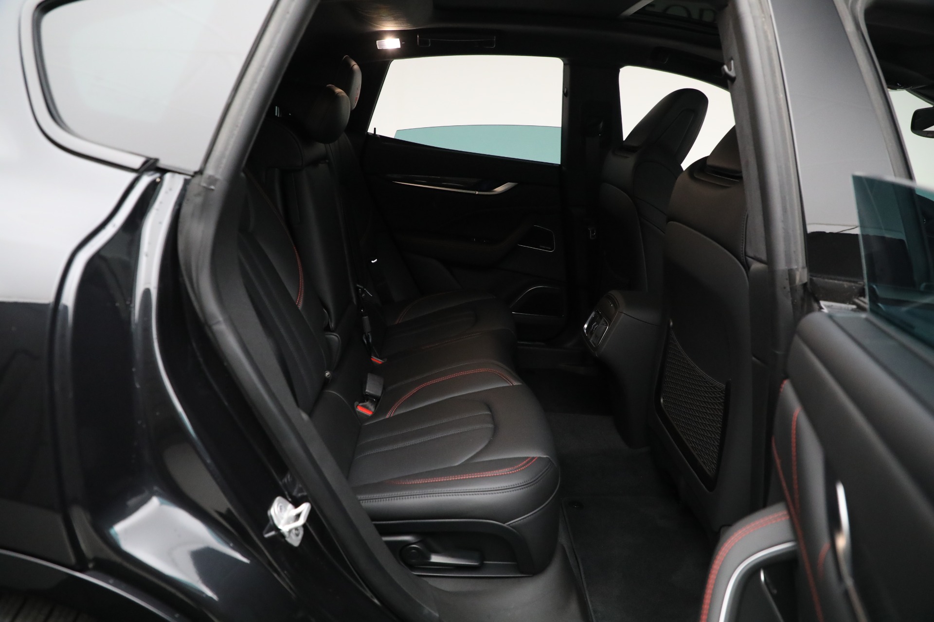 New-2024-Maserati-Levante-Modena-Ultima