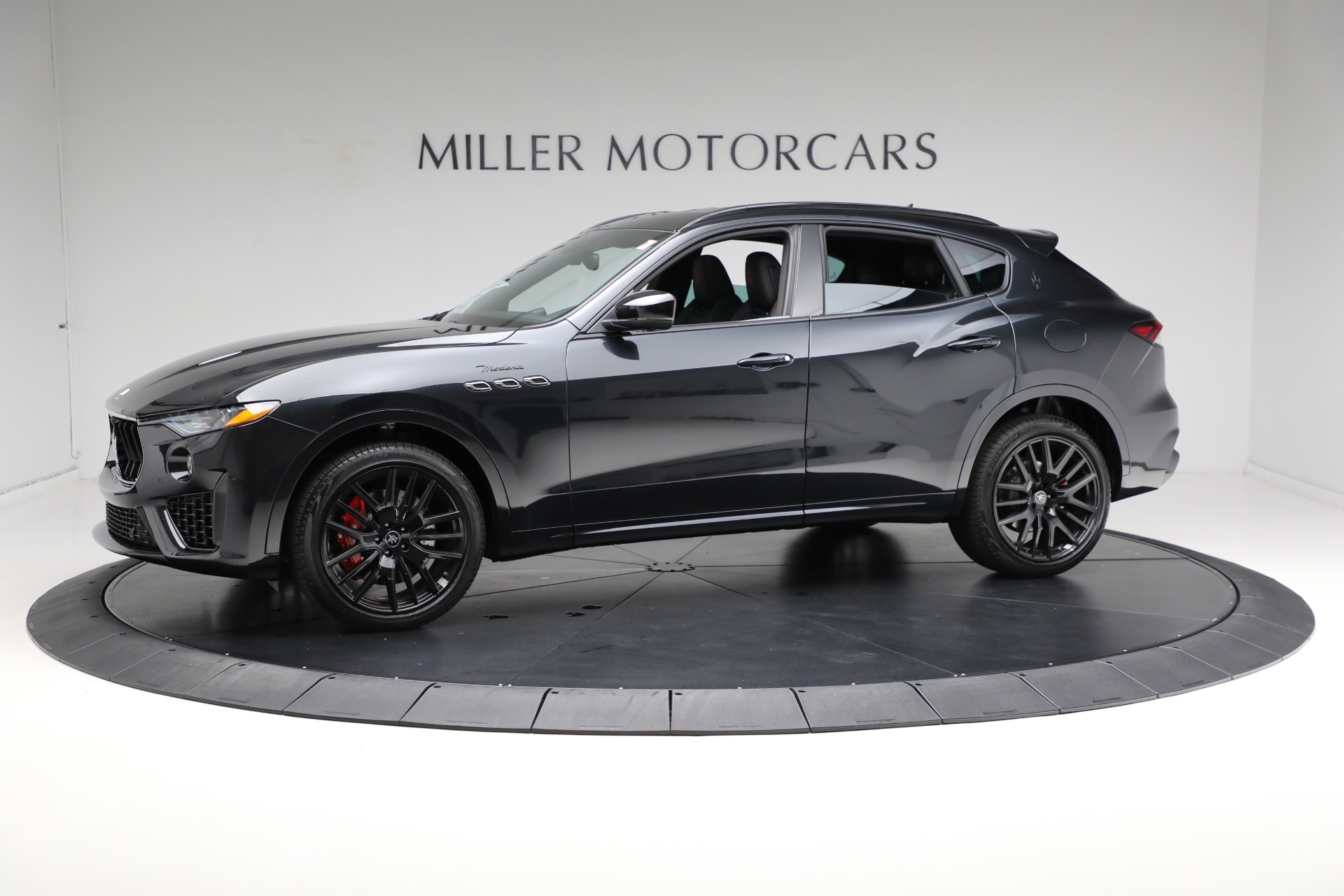 New-2024-Maserati-Levante-Modena-Ultima