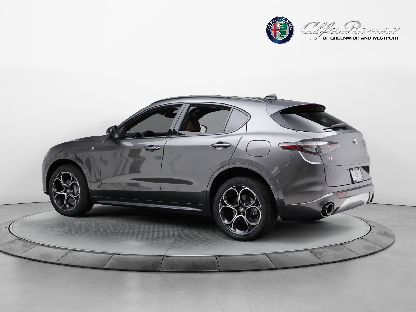 New-2024-Alfa-Romeo-Stelvio-Ti