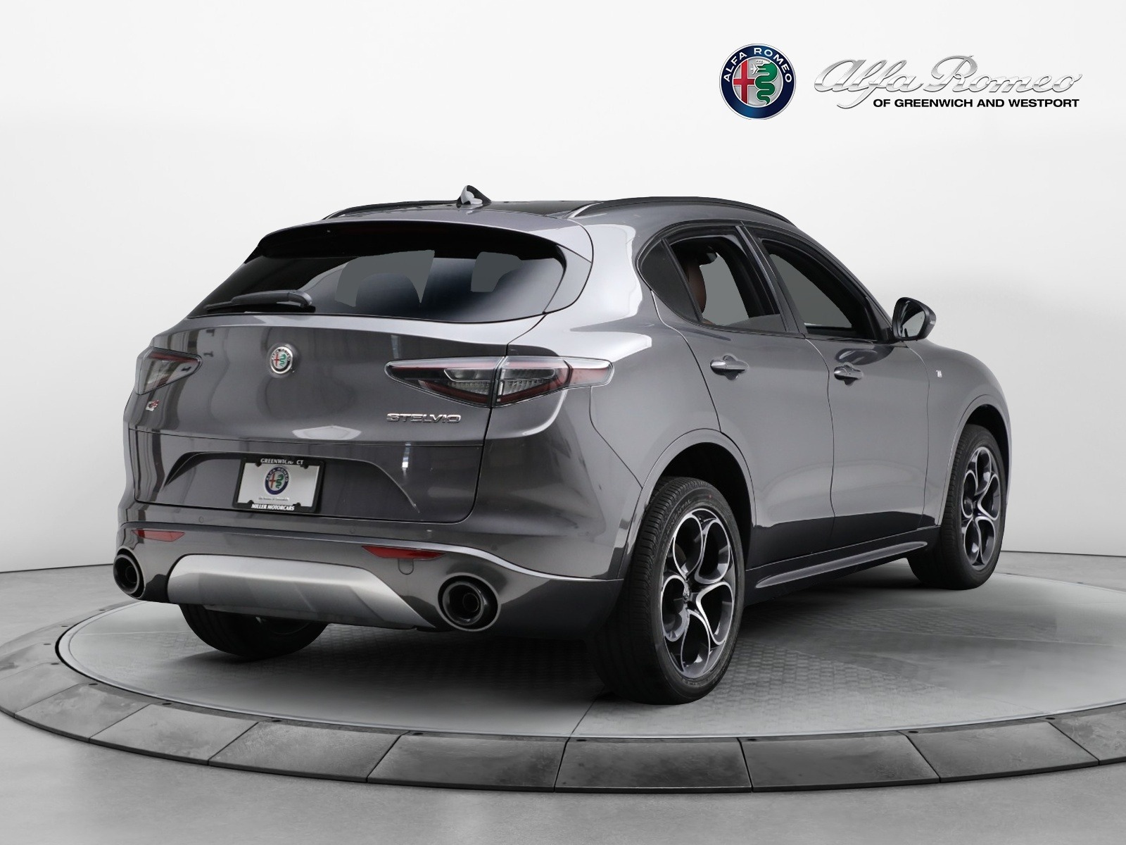 New-2024-Alfa-Romeo-Stelvio-Ti