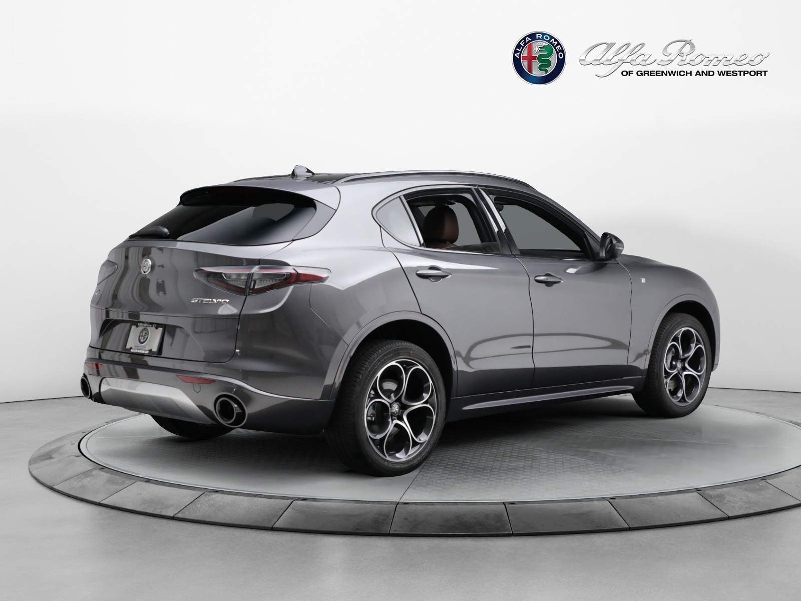 New-2024-Alfa-Romeo-Stelvio-Ti