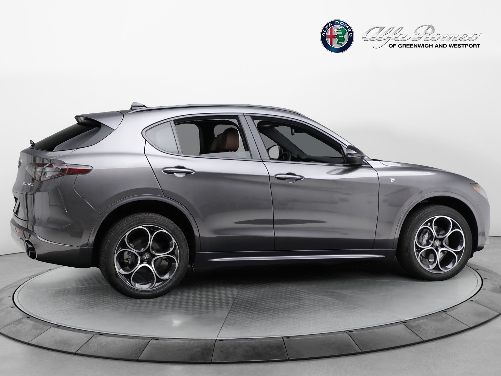 New-2024-Alfa-Romeo-Stelvio-Ti