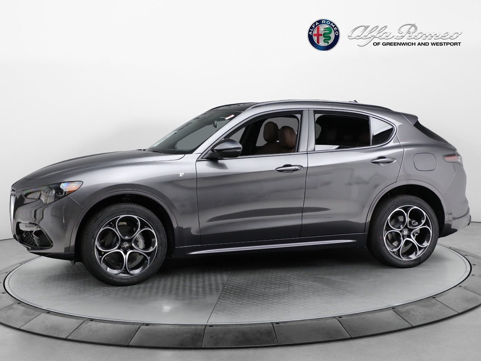 New-2024-Alfa-Romeo-Stelvio-Ti